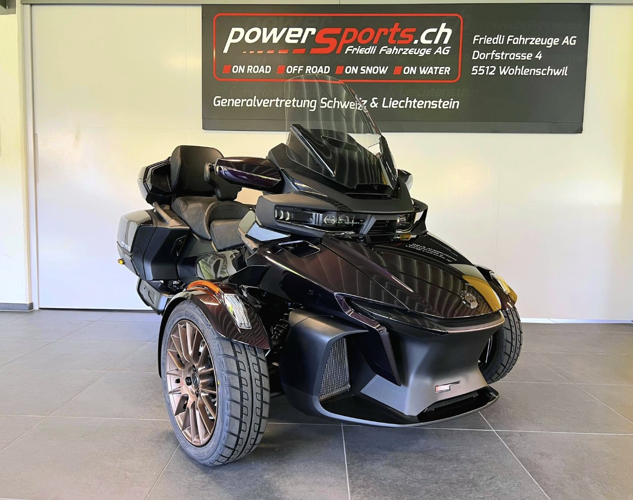 CAN-AM Spyder RT-LTD Sea Sky Edition SE6