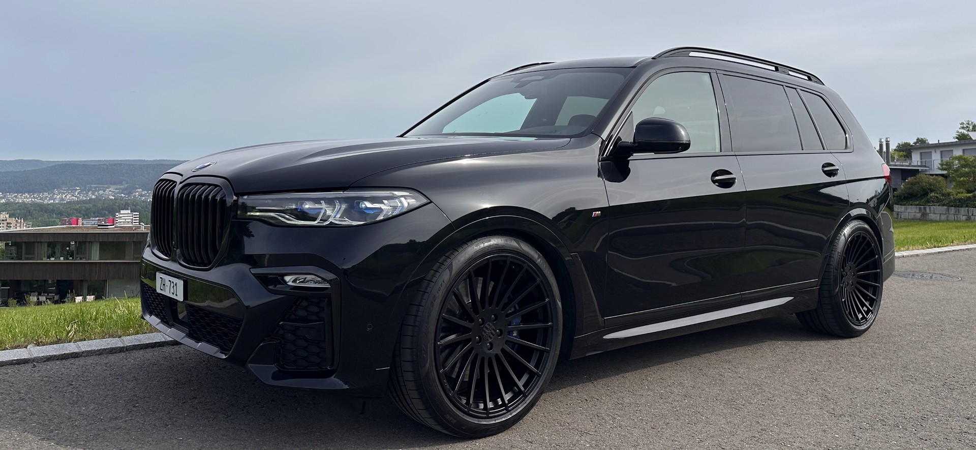 BMW M50i-image-2