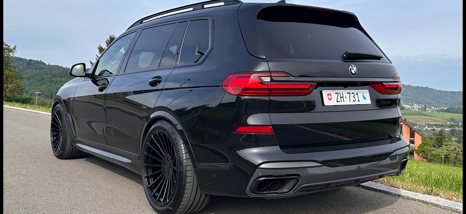 BMW M50i-image-0