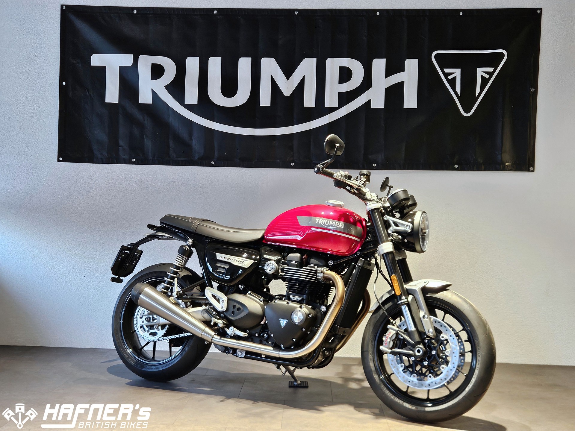 TRIUMPH Speed Twin 1200