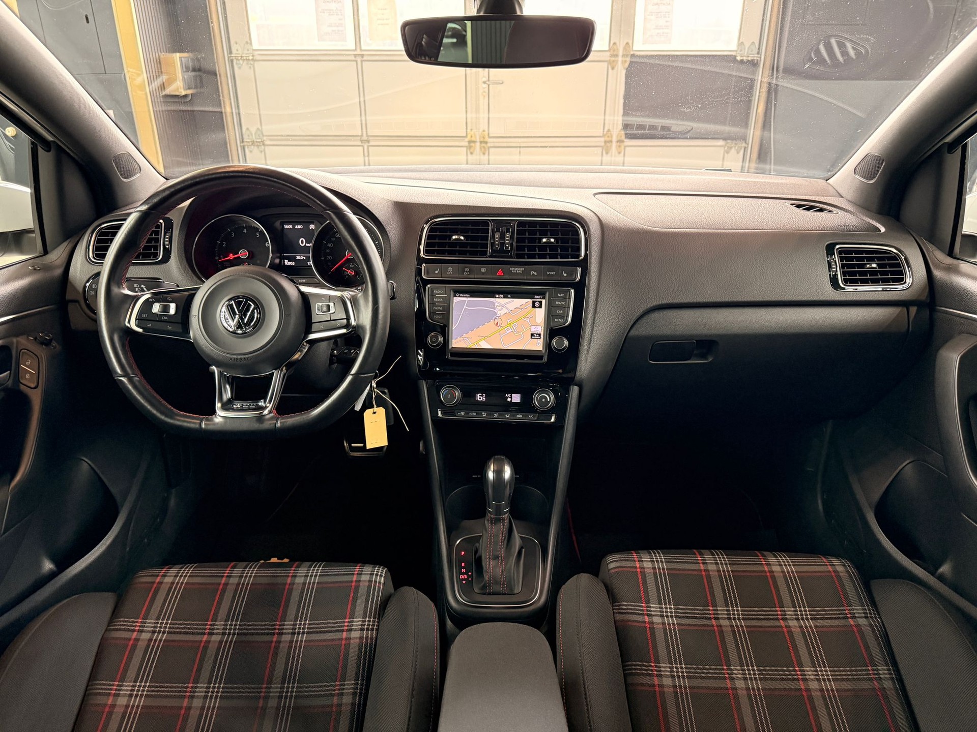VW Polo 1.8 TSI GTI DSG-image-12