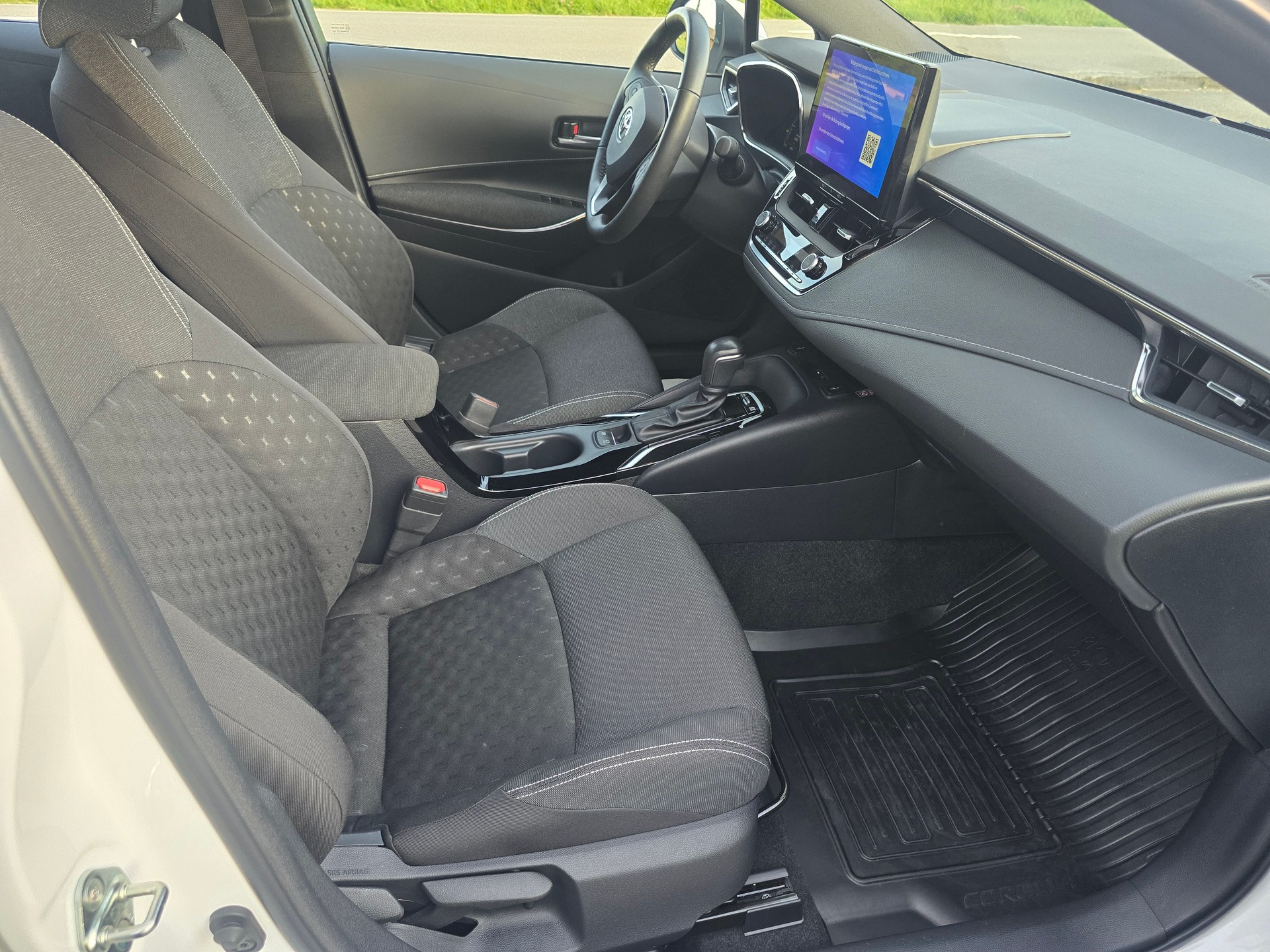 TOYOTA Corolla Touring Sports 1.8 HSD Comfort e-CVT-image-10