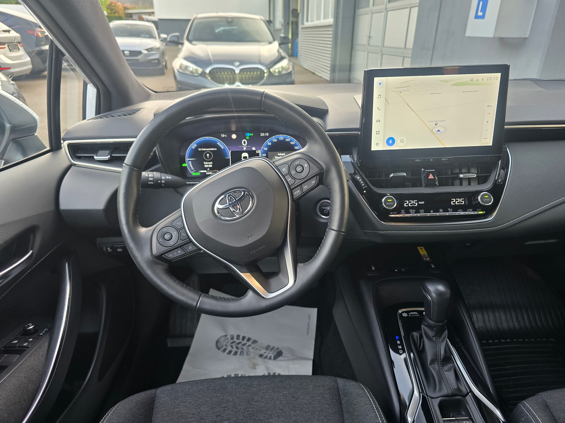 TOYOTA Corolla Touring Sports 1.8 HSD Comfort e-CVT-image-12
