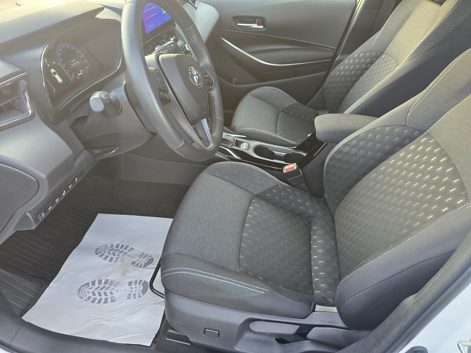 TOYOTA Corolla Touring Sports 1.8 HSD Comfort e-CVT-image-6
