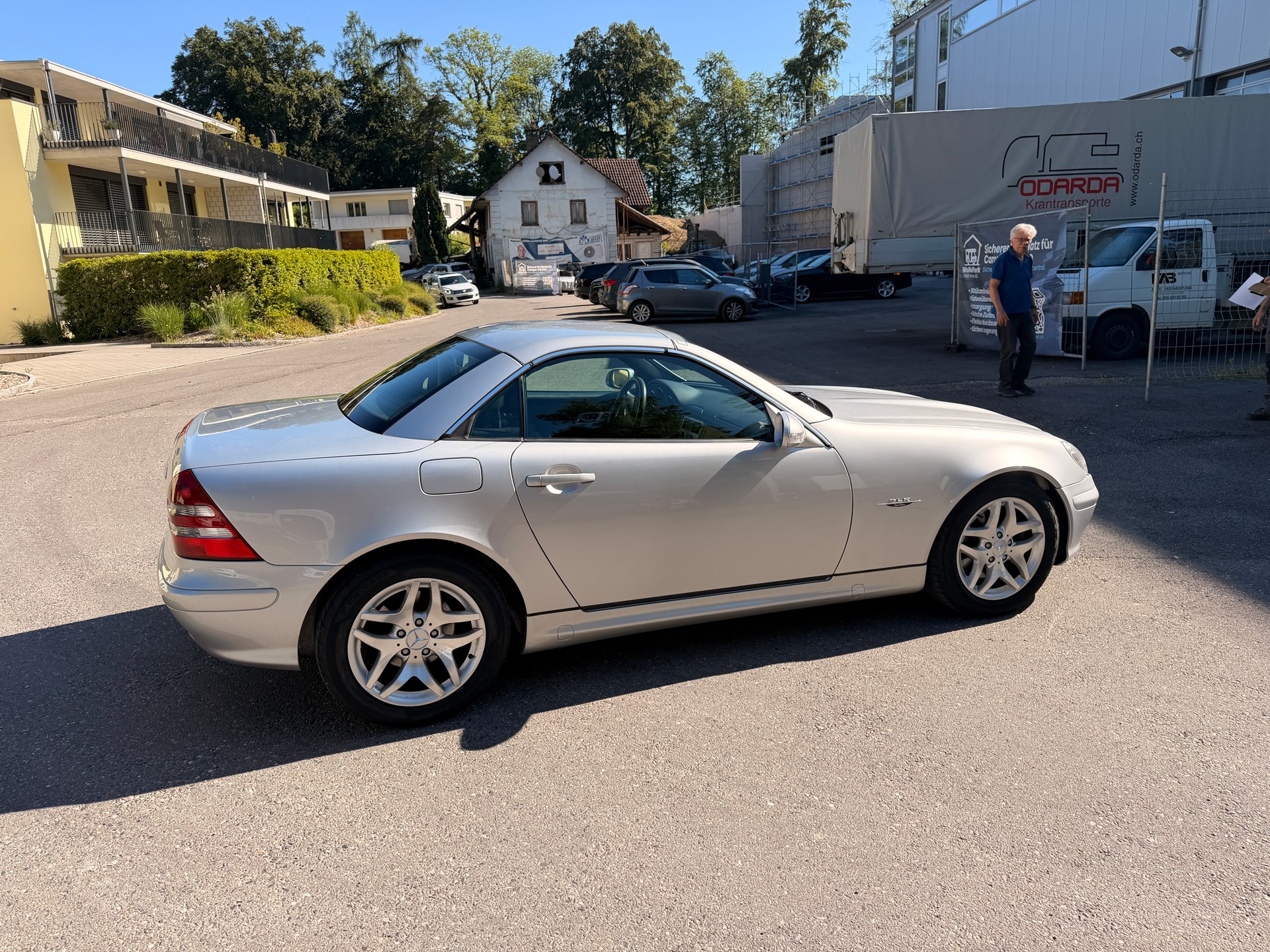 MERCEDES-BENZ SLK 320 Final Edition-showroom-element-3