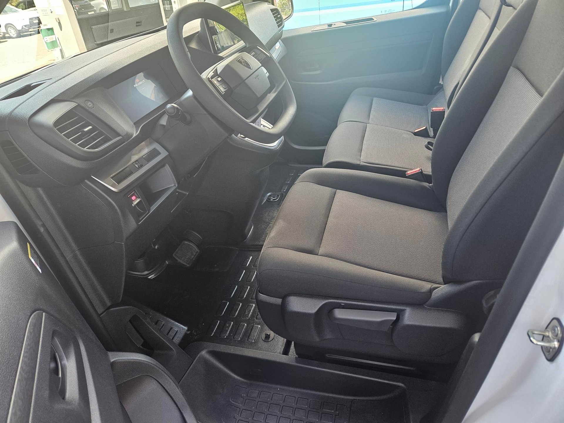 PEUGEOT Expert Kaw. Standard 2.2 BlueHDi 150 S/S-image-5
