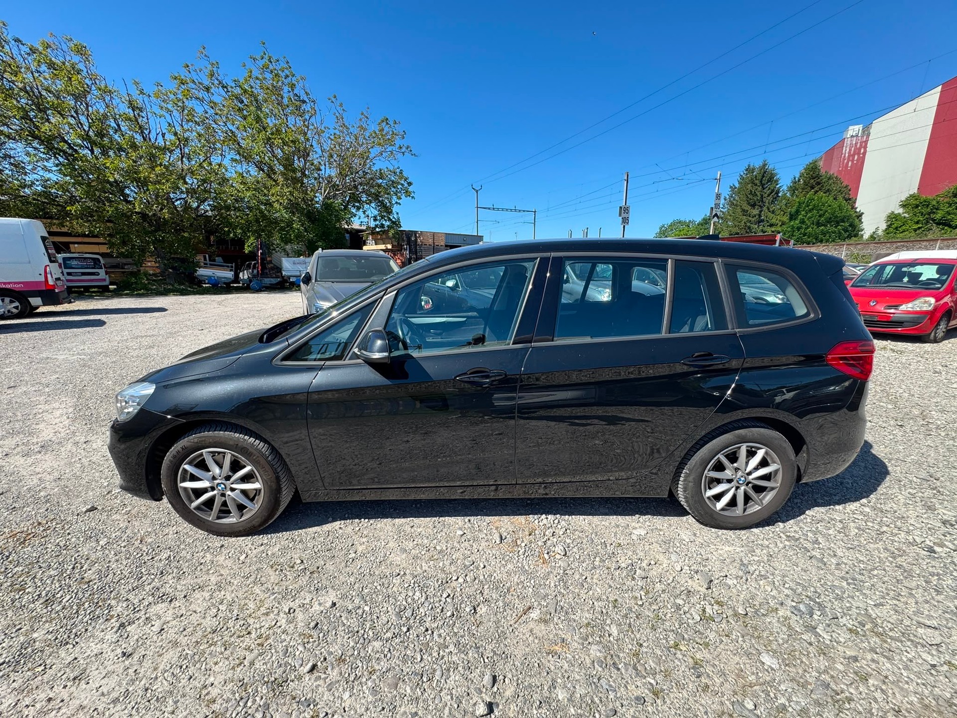 BMW 218d xDrive Gran Tourer M Sport Steptronic-image-5