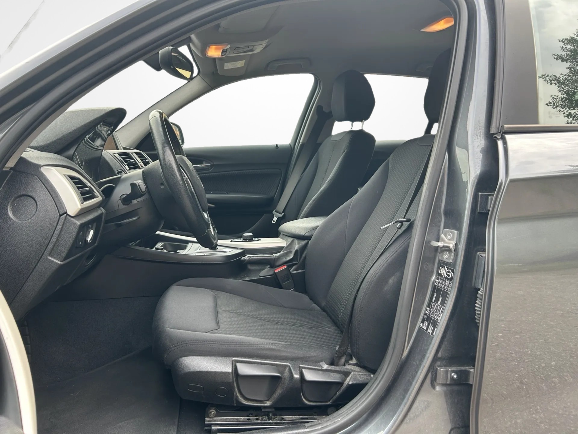 BMW 116i Steptronic-image-5