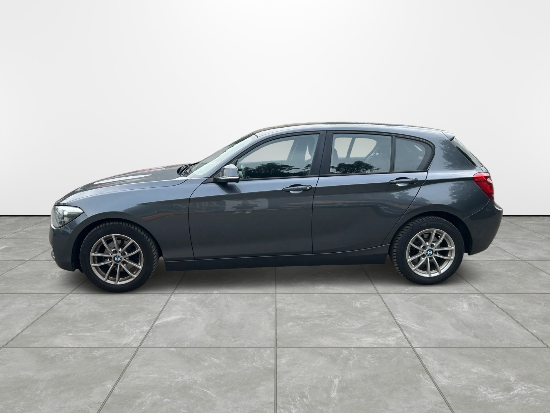 BMW 116i Steptronic-image-7