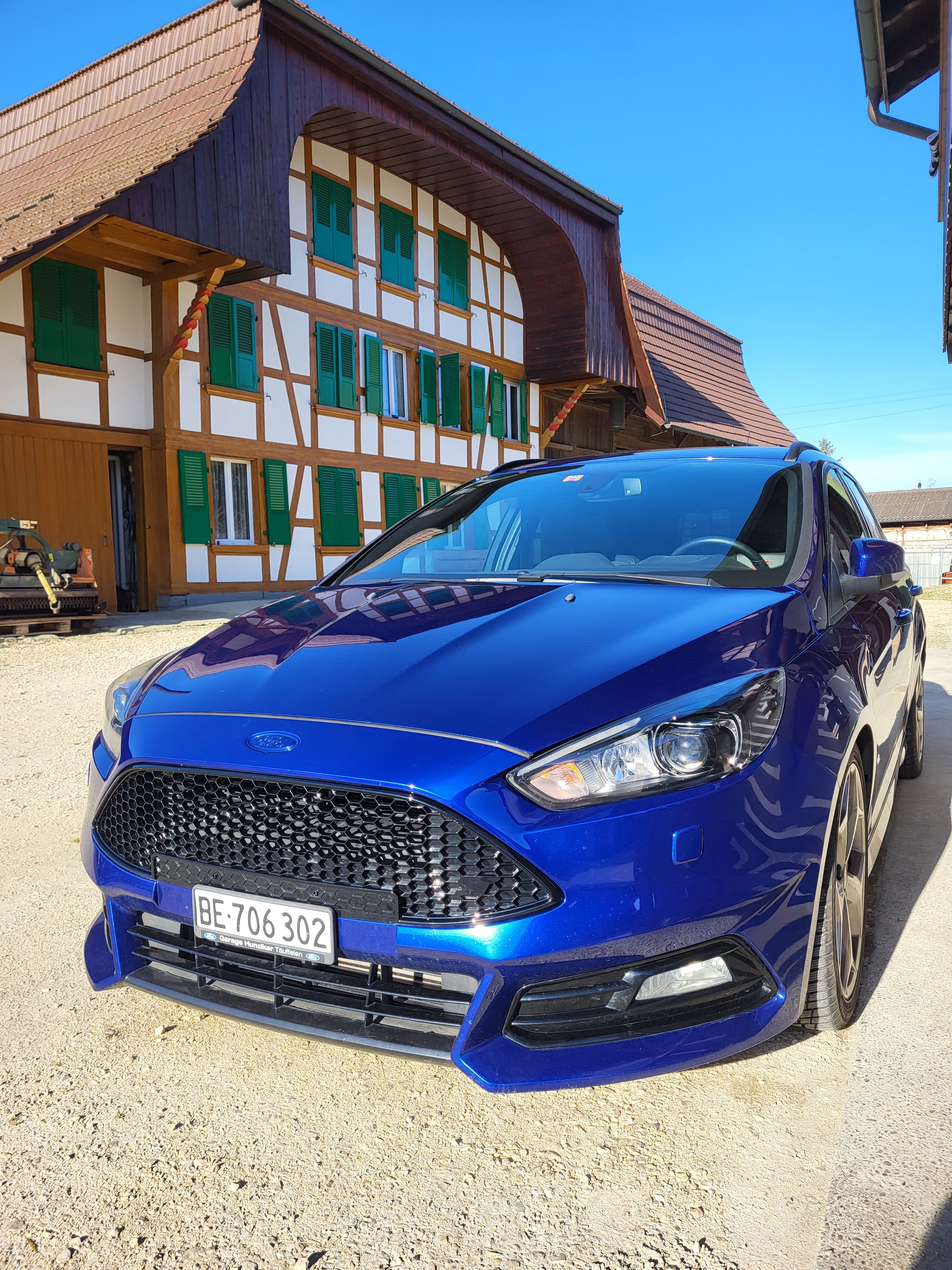 Car photo