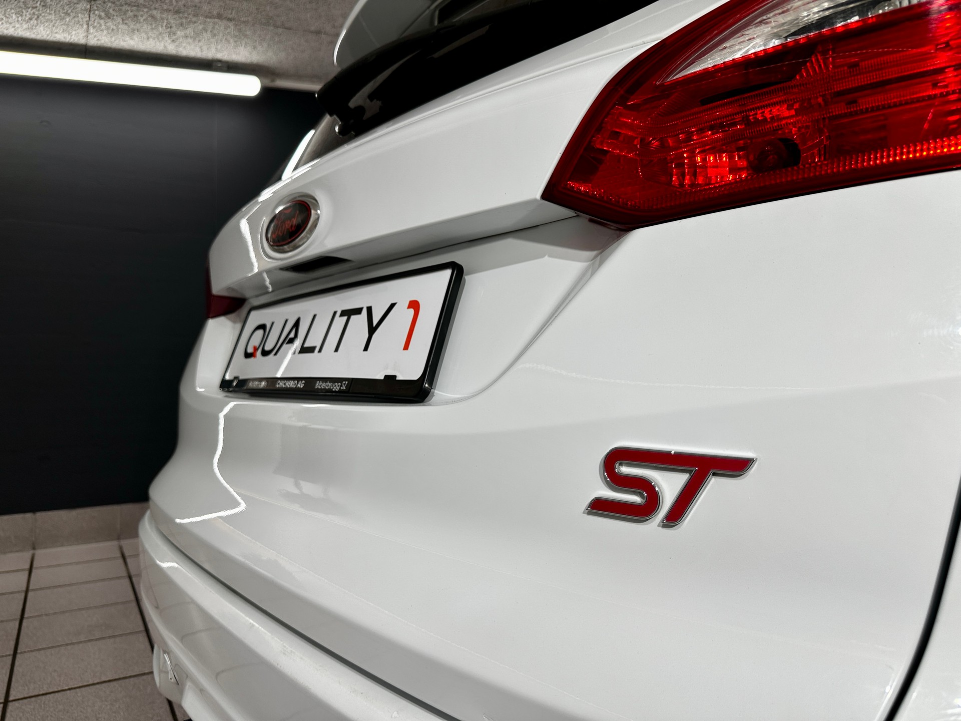 FORD Focus 2.0 SCTi ST-2-image-3