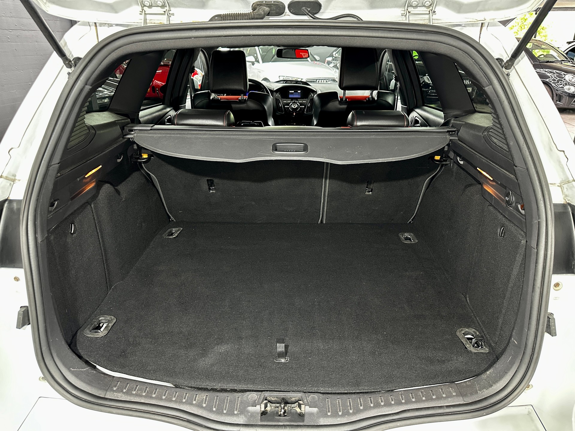 FORD Focus 2.0 SCTi ST-2-image-30