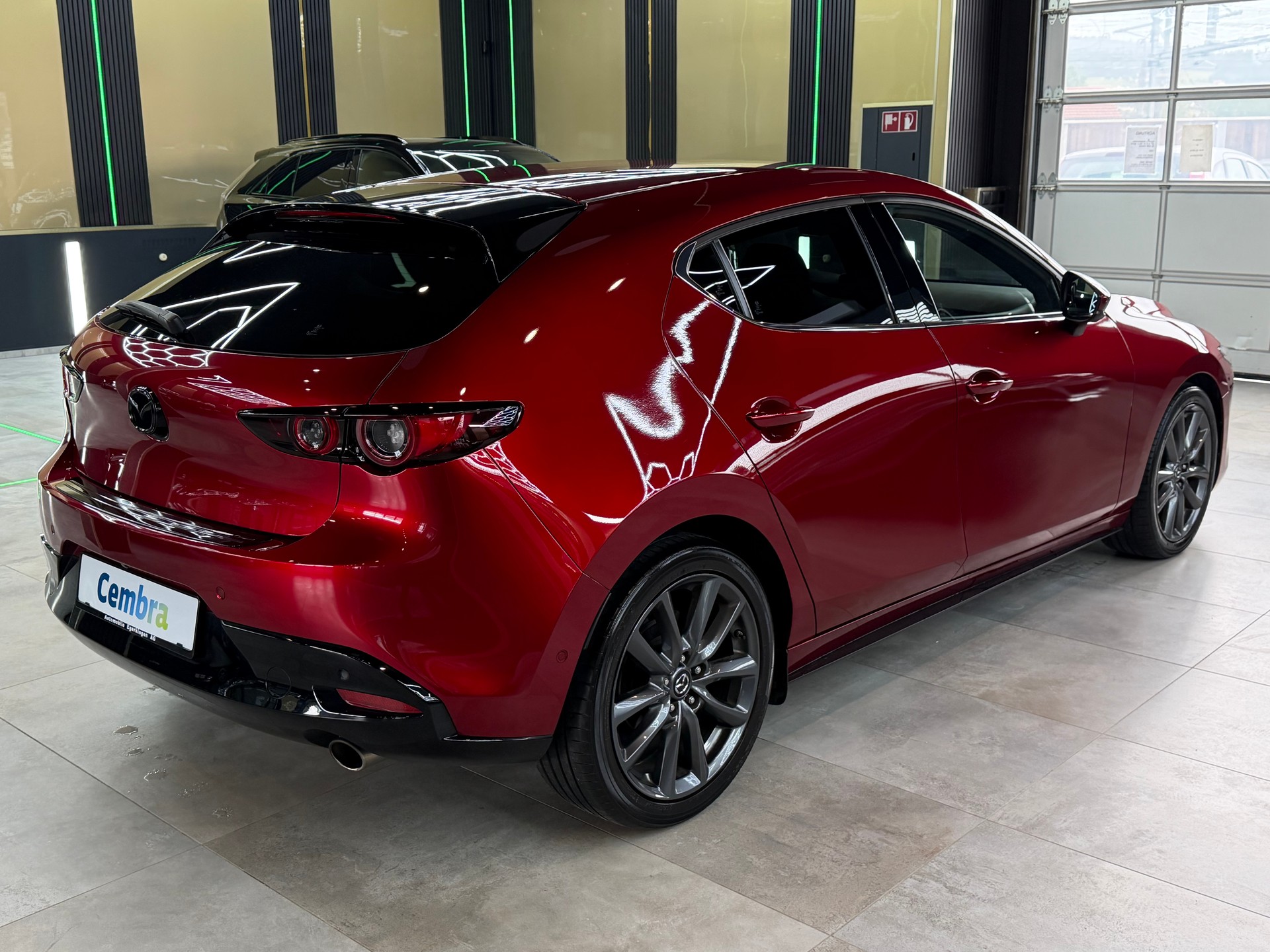 MAZDA 3 Hatchback SKYACTIV-G M Hybrid 122 Revolution Automat-image-4