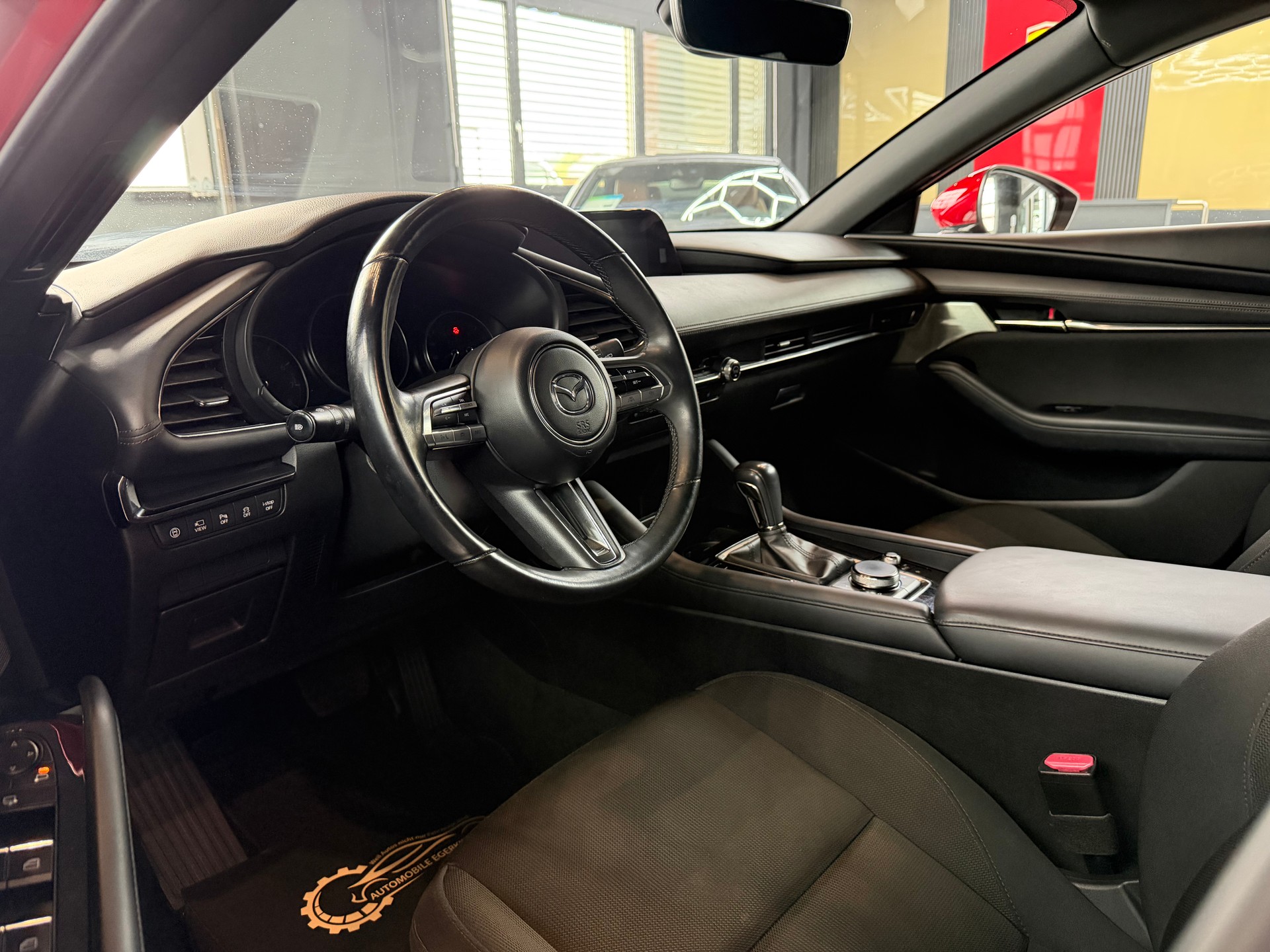 MAZDA 3 Hatchback SKYACTIV-G M Hybrid 122 Revolution Automat-image-8