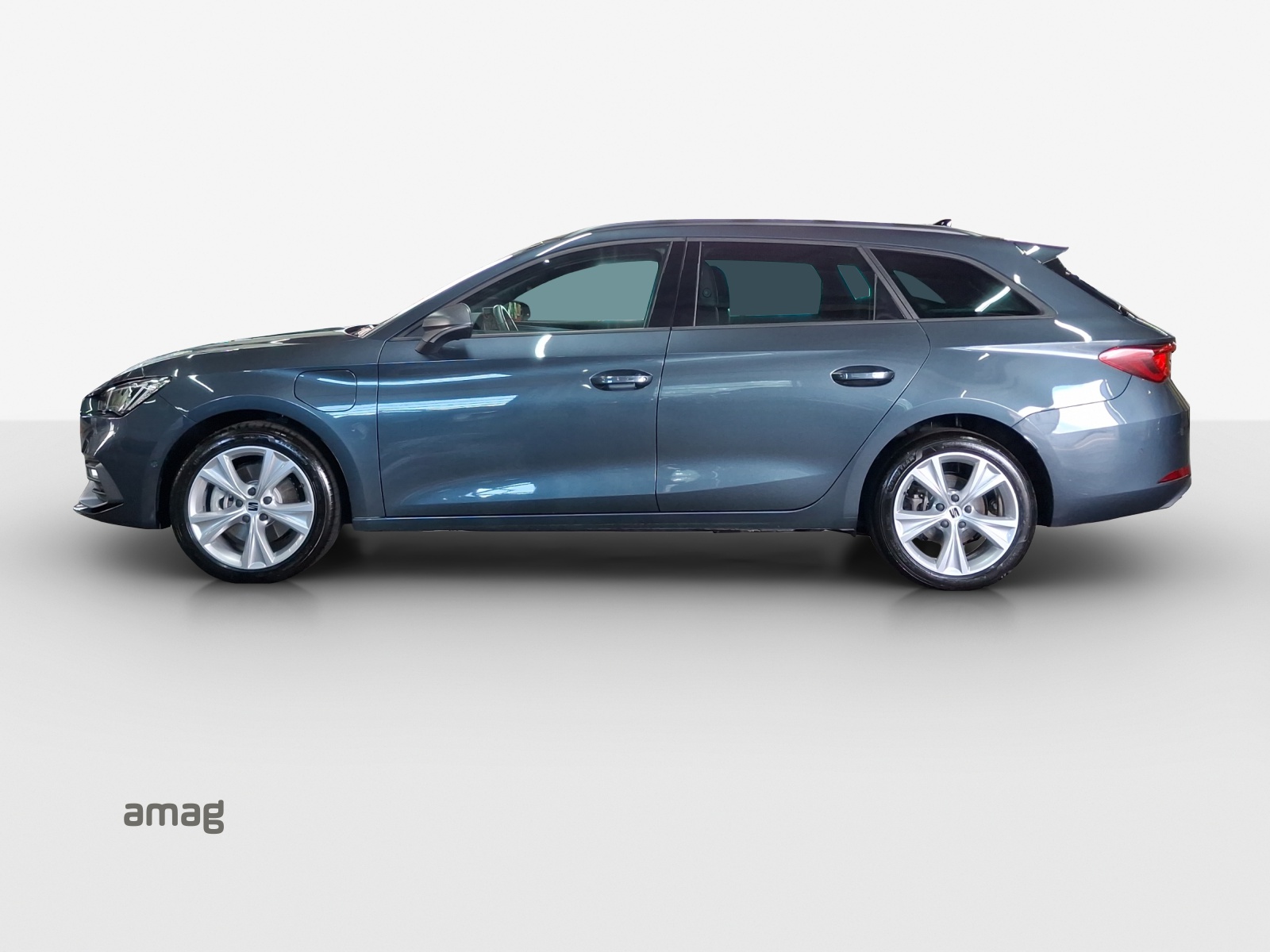 SEAT Leon ST 1.5 eHybrid pHEV DSG FR-showroom-element-1
