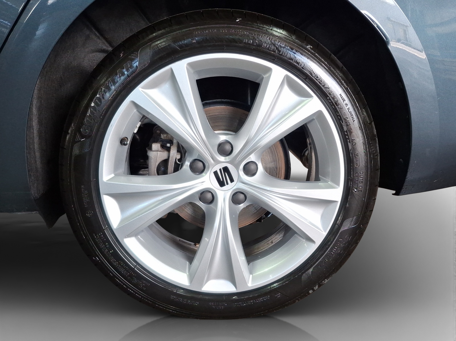SEAT Leon ST 1.5 eHybrid pHEV DSG FR-image-13