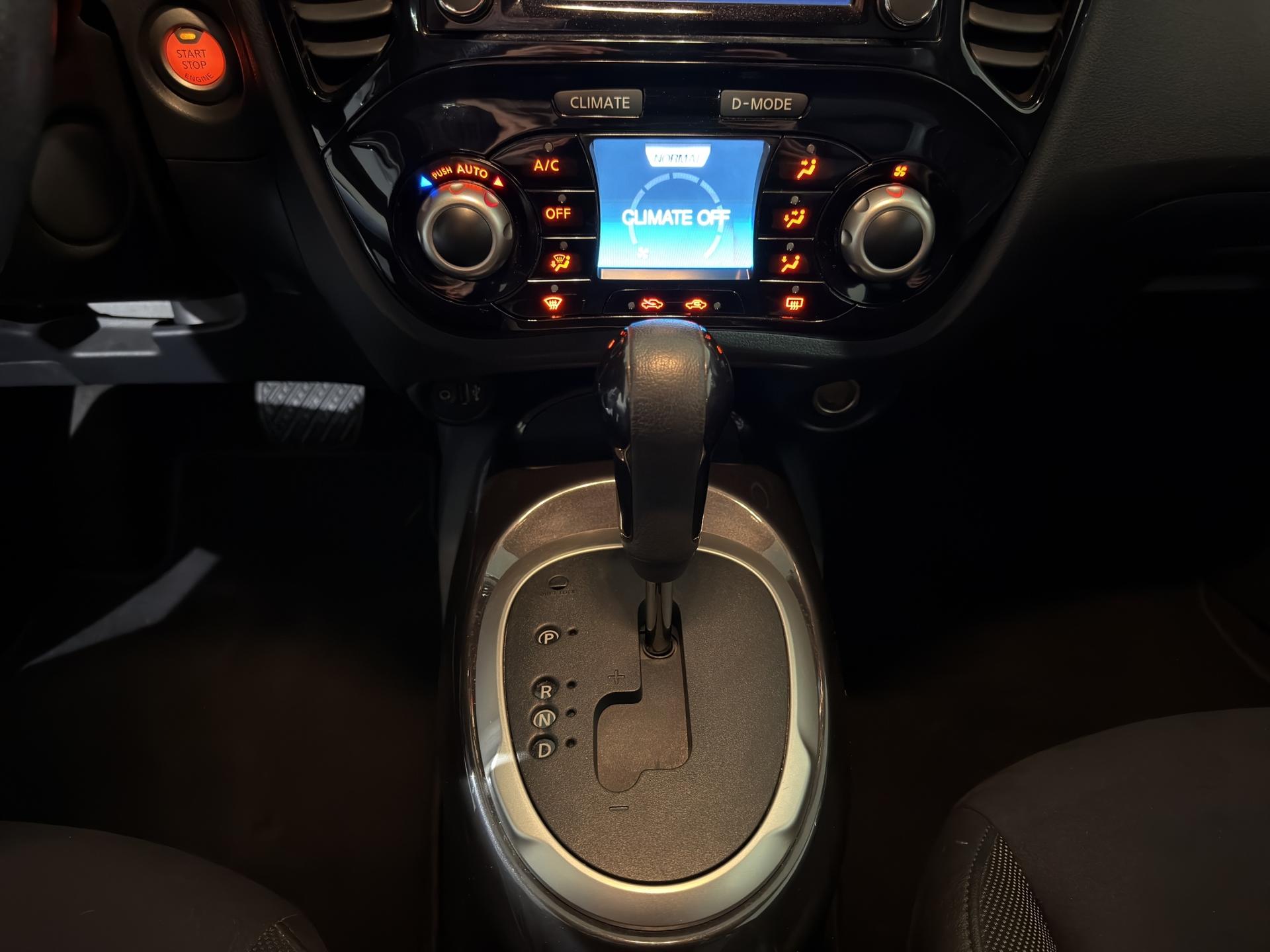NISSAN Juke 1.6 DIG-T N-Connecta 4x4 Xtronic M-CVT-image-11