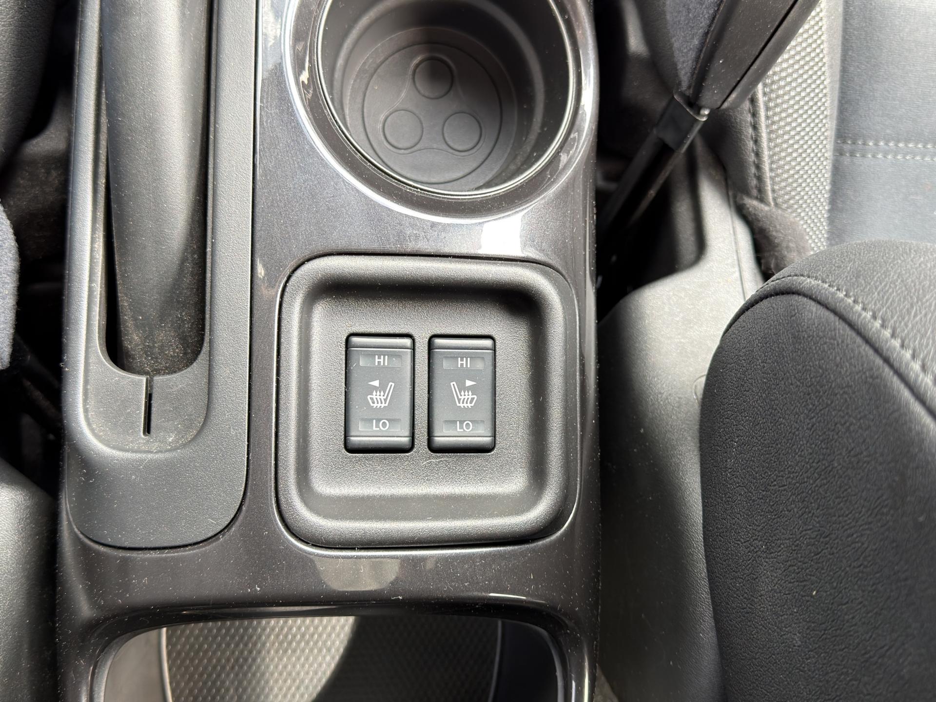 NISSAN Juke 1.6 DIG-T N-Connecta 4x4 Xtronic M-CVT-image-19