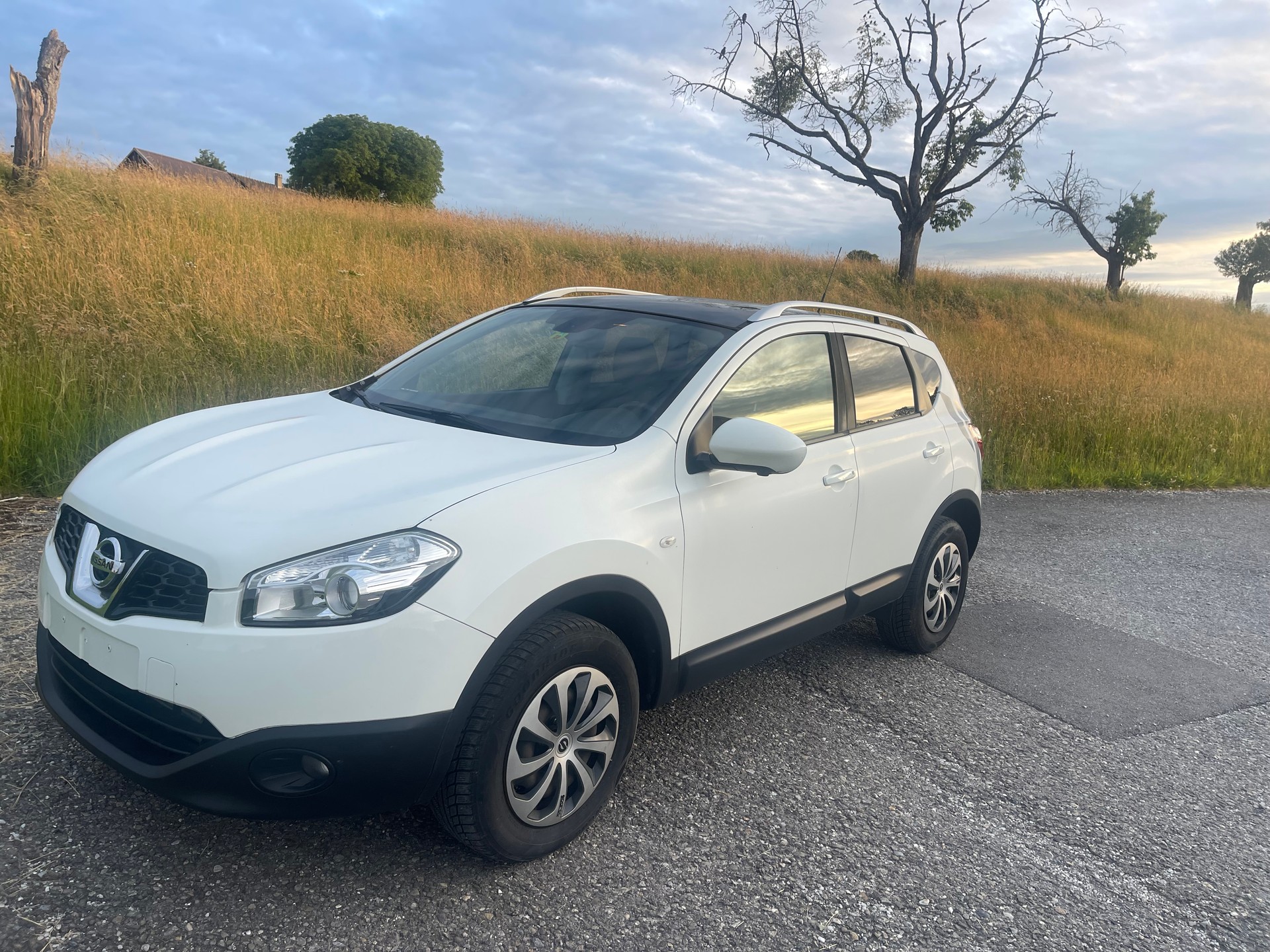 NISSAN Qashqai 1.6 dCi iStop 360-image-2