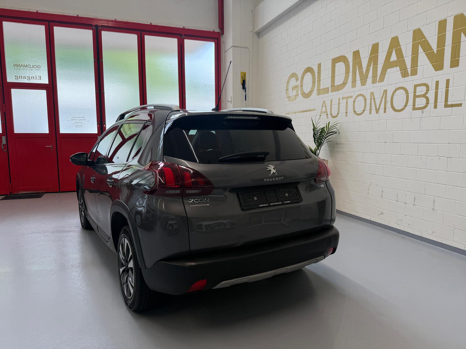 PEUGEOT 2008 1.2 PureTech Allure EAT6-image-3