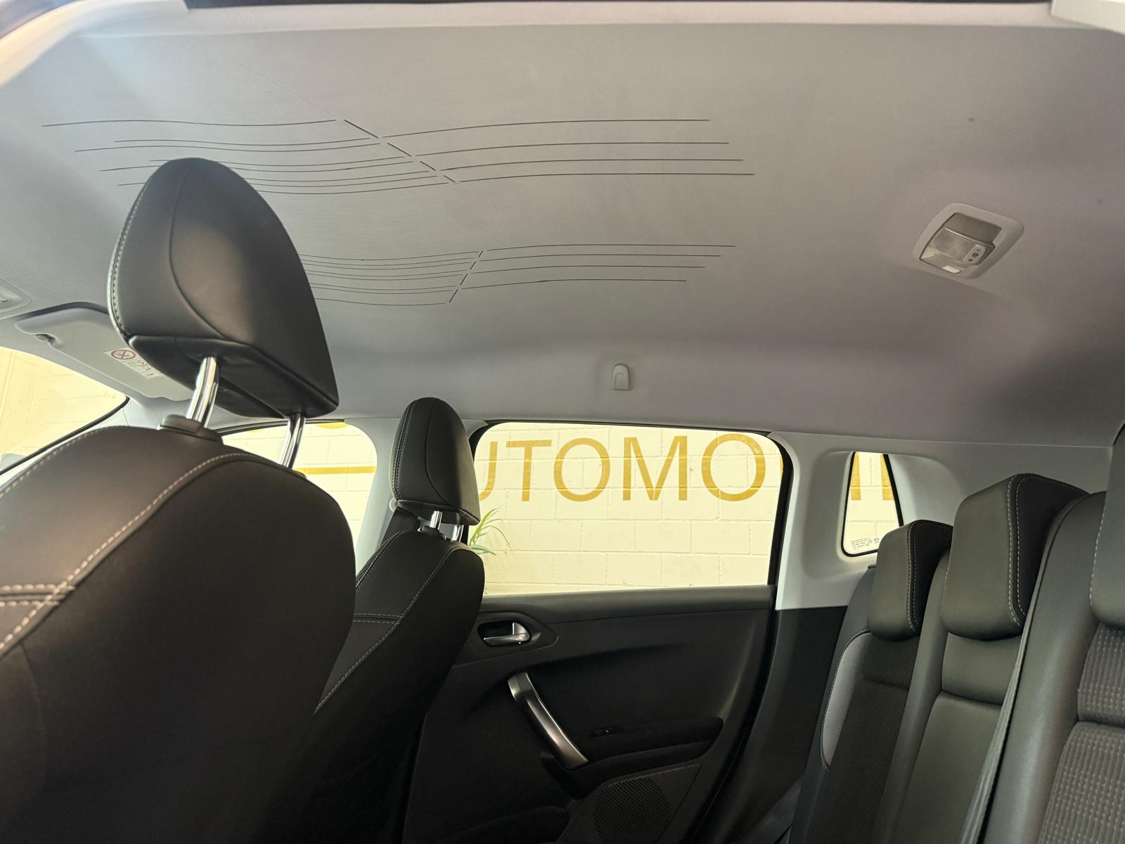 PEUGEOT 2008 1.2 PureTech Allure EAT6-image-11
