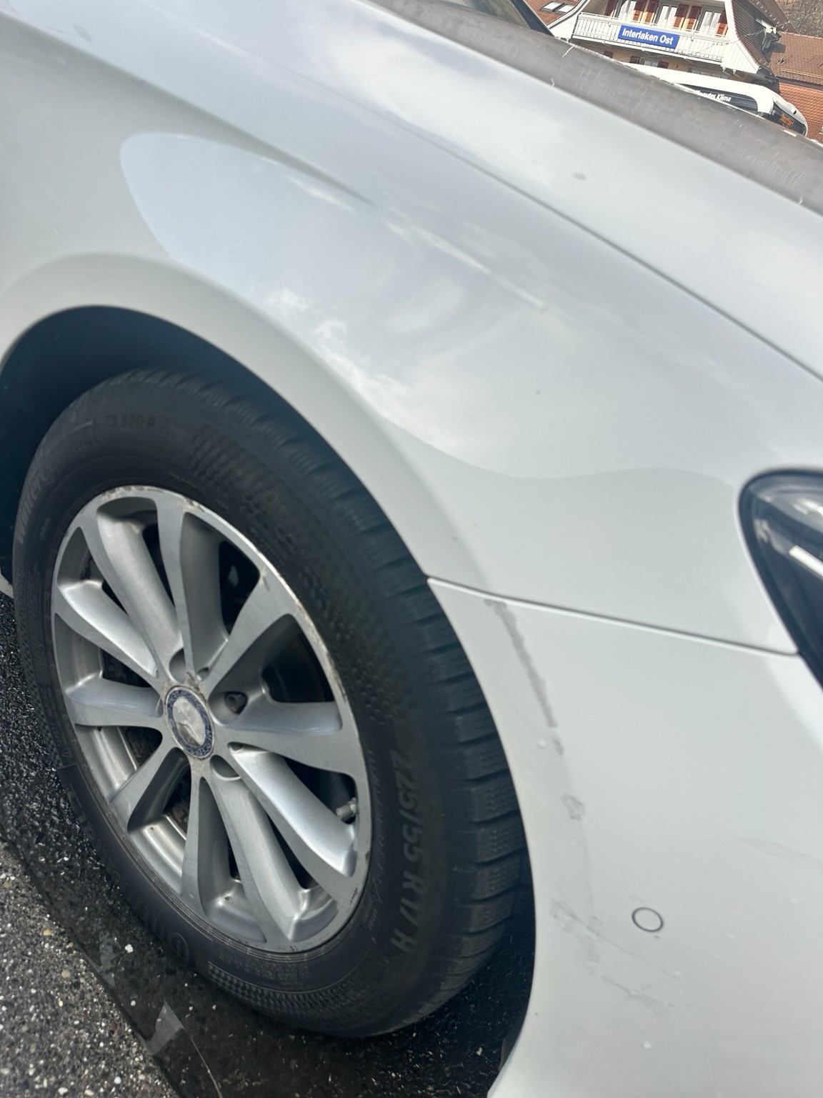 MERCEDES-BENZ E 220 d 4matic-image-4