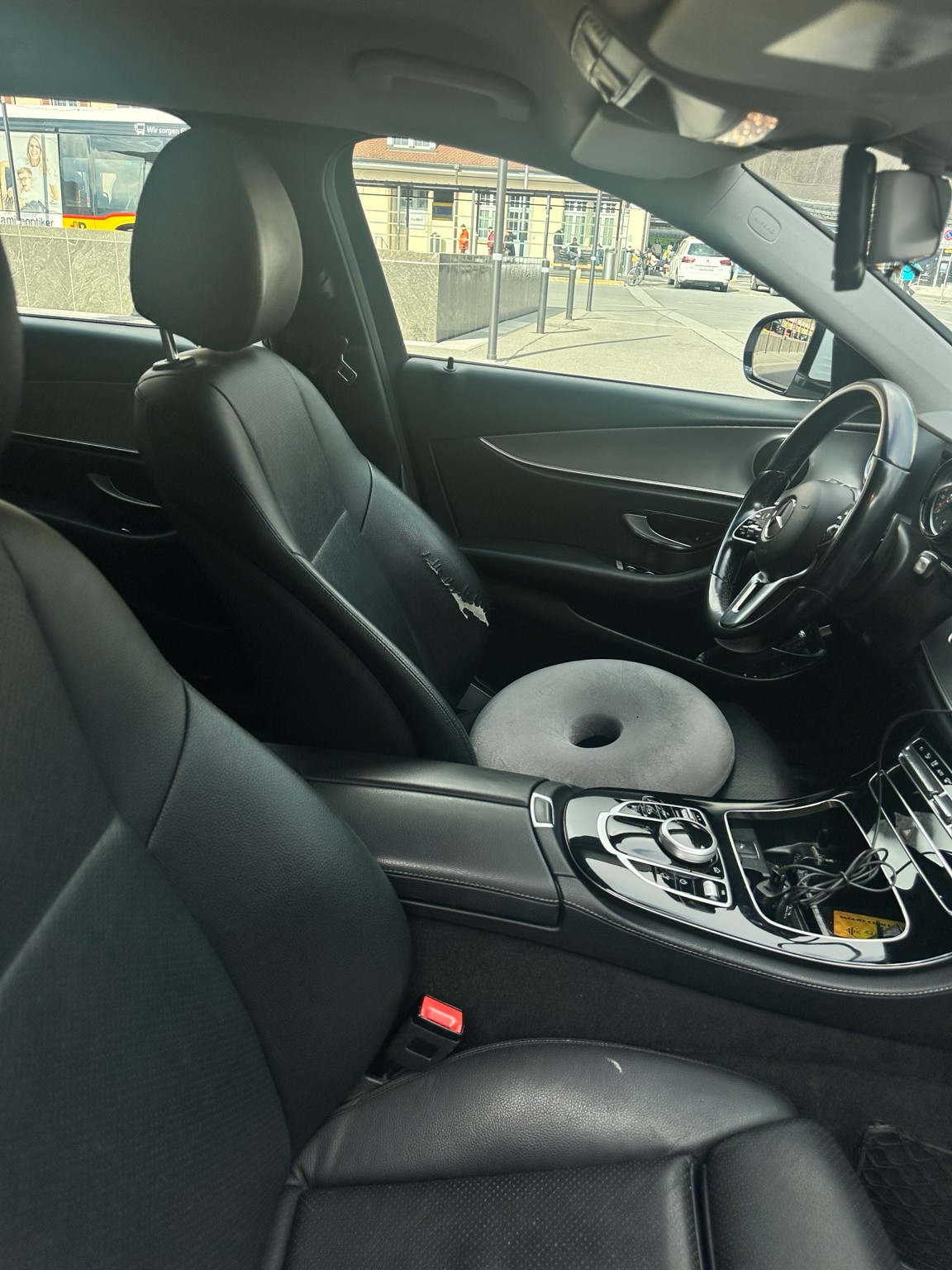 MERCEDES-BENZ E 220 d 4matic-image-2