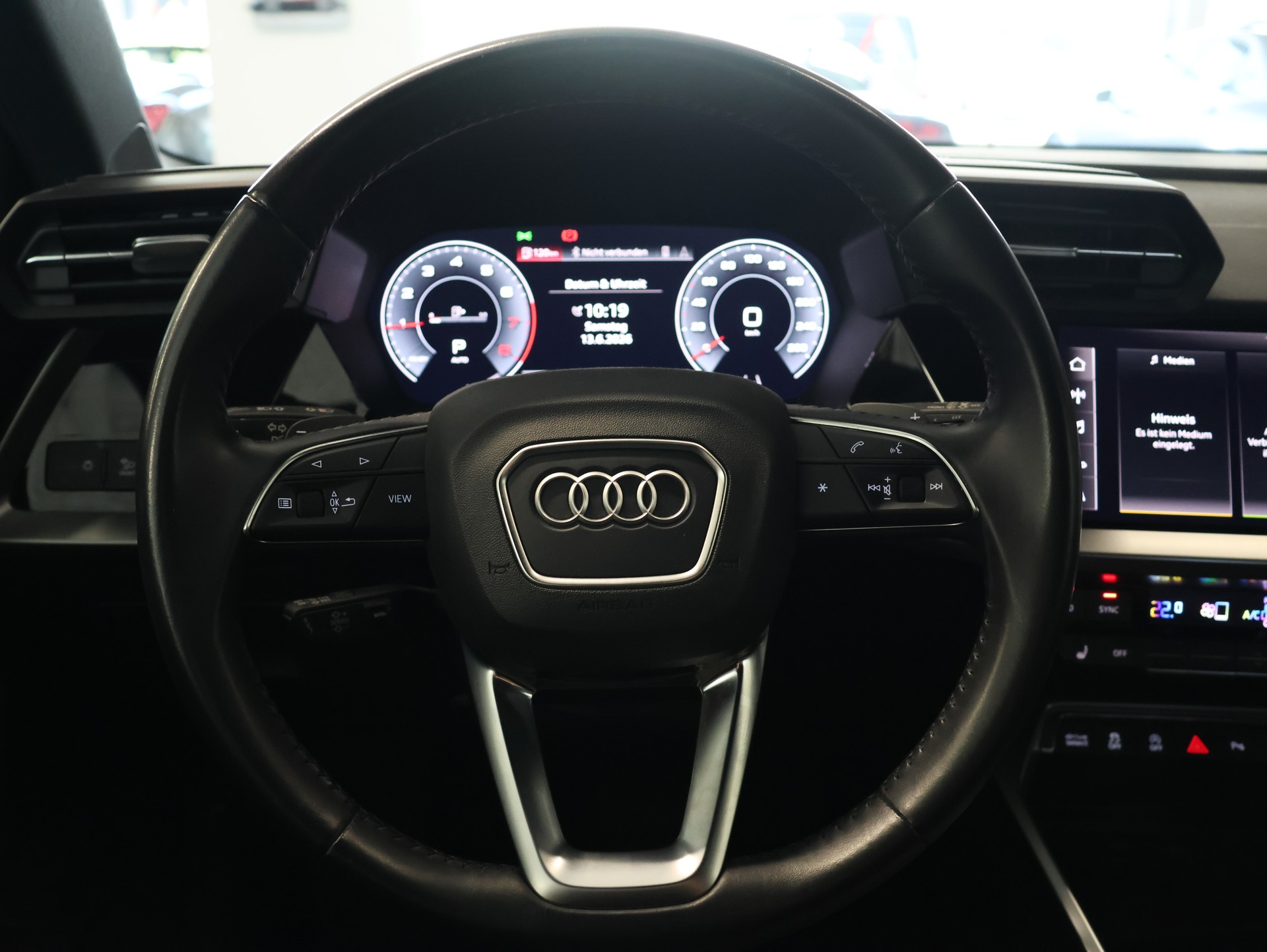 AUDI A3 Sportback 35 TFSI S line S-tronic *Rückfahrkamera* *Sitzheizung*-image-20