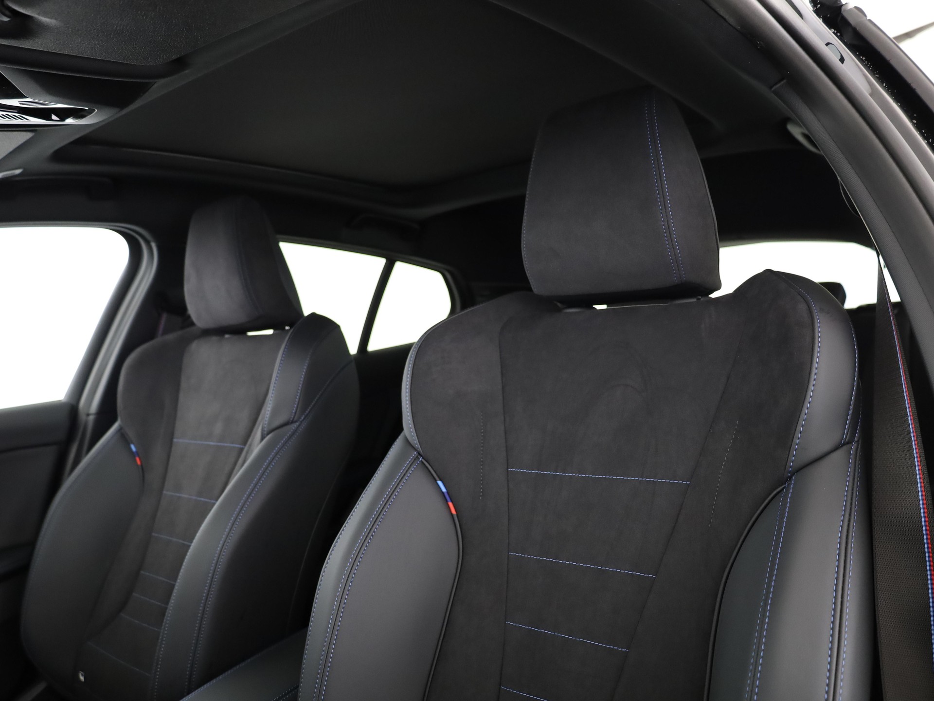 BMW 123 xDrive-image-9