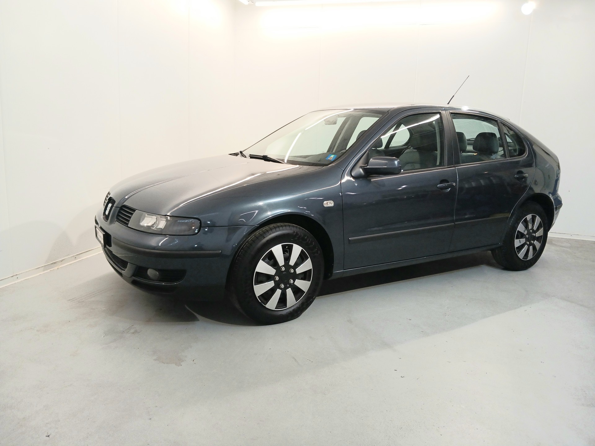 SEAT Leon 1.8 Stella Automat-image-5