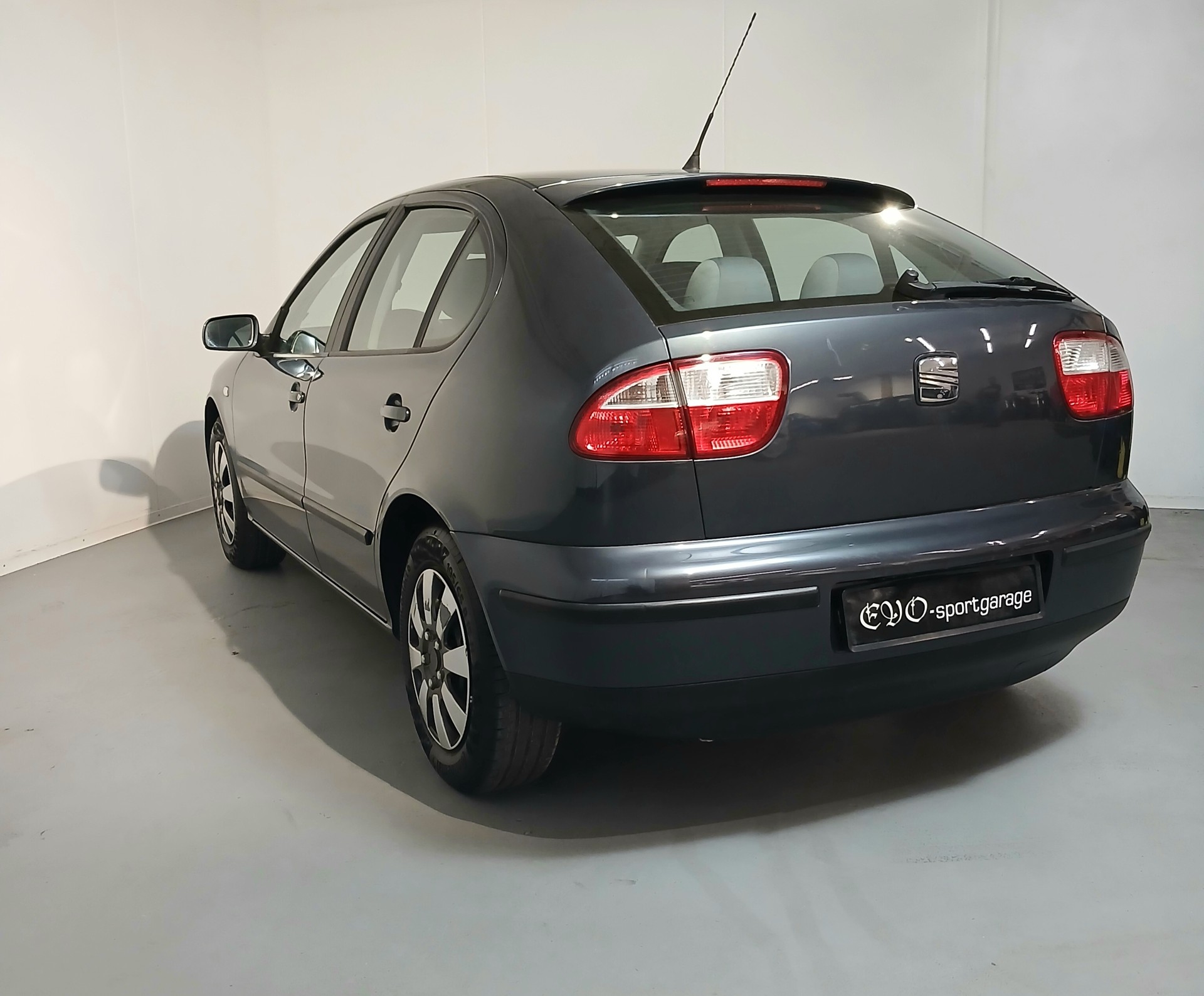 SEAT Leon 1.8 Stella Automat-image-8