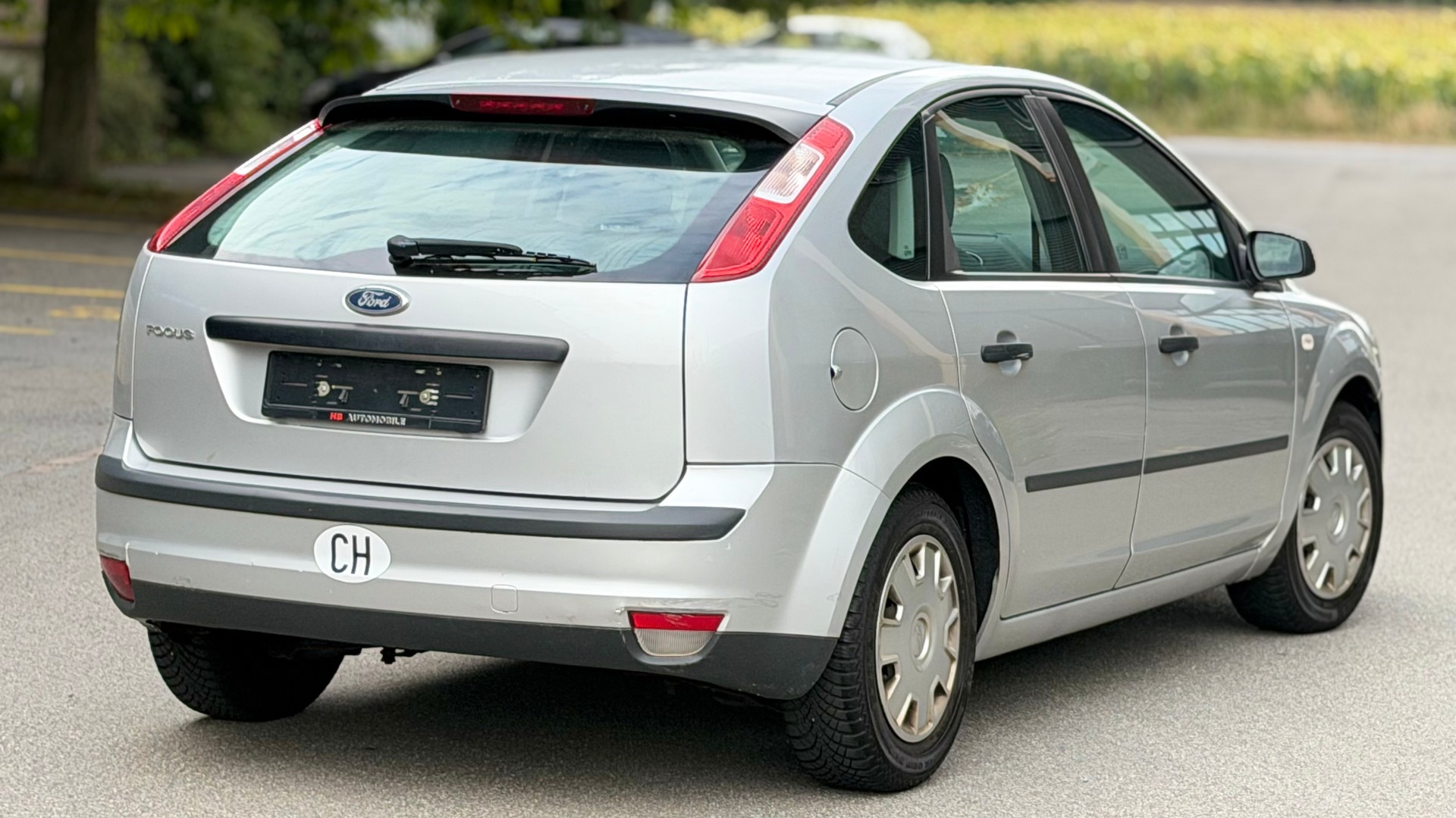 FORD Focus 1.6i Trend-image-2