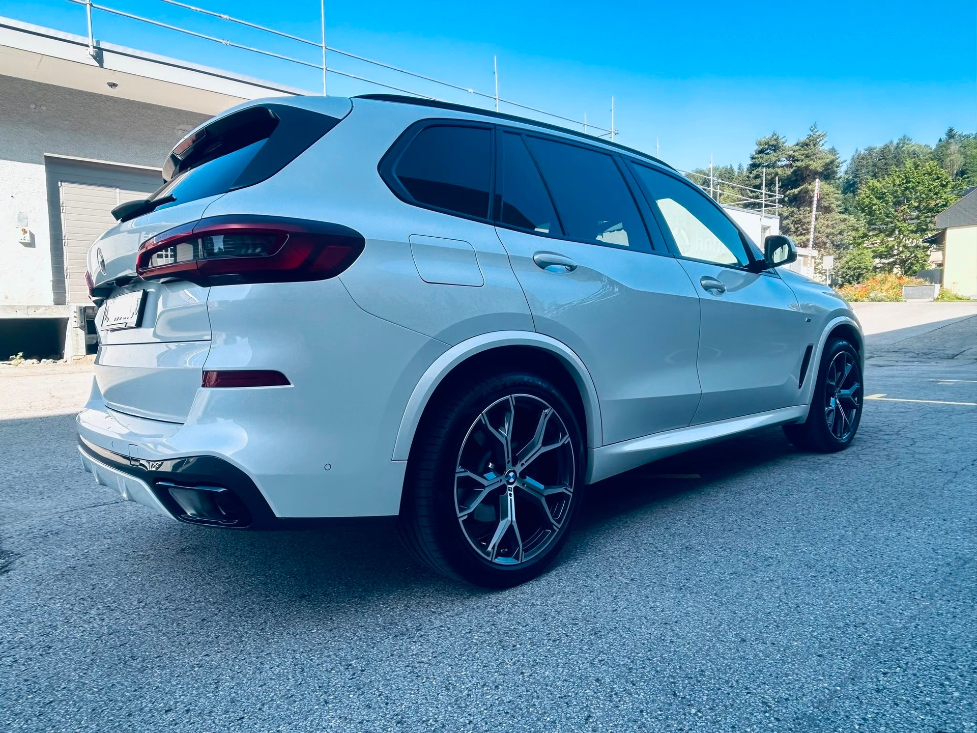 BMW xDrive 48V 30d M Sport-image-5