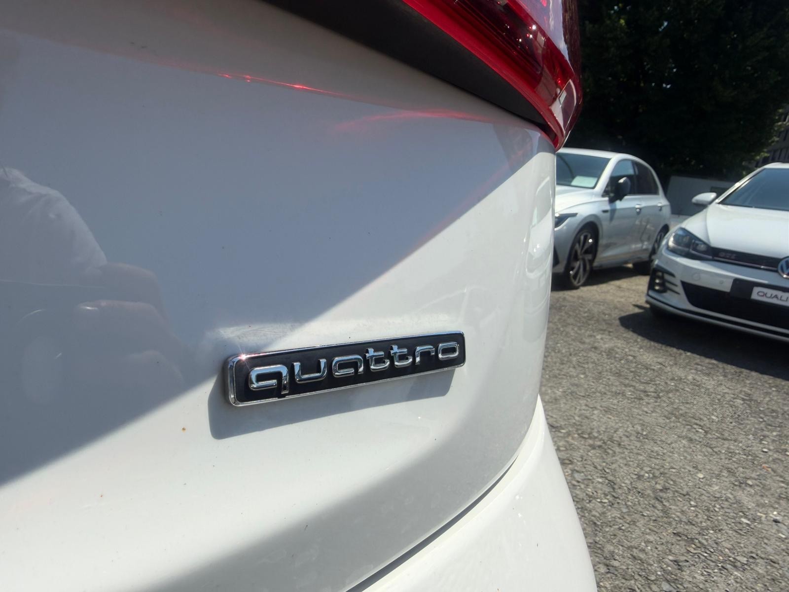 AUDI Q3 2.0 TFSI S-LINE sport quattro S-tronic-image-10