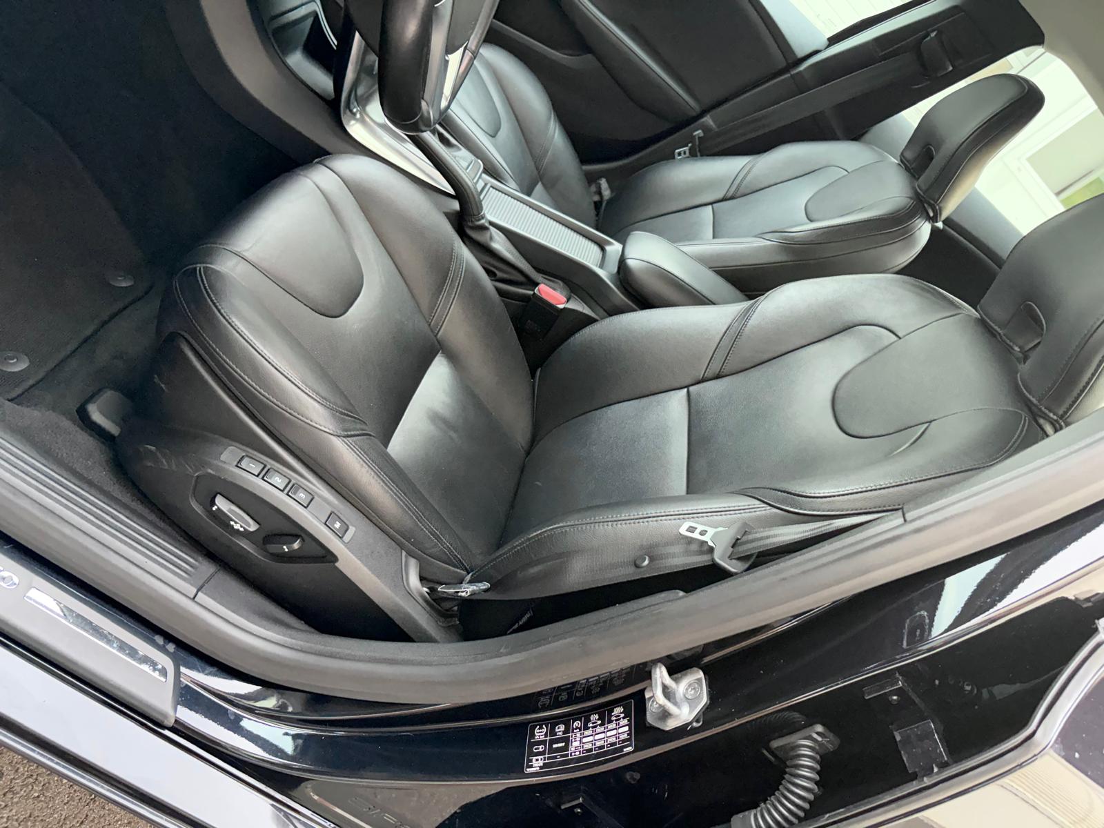 VOLVO V40 D3 Summum Geartronic-image-8