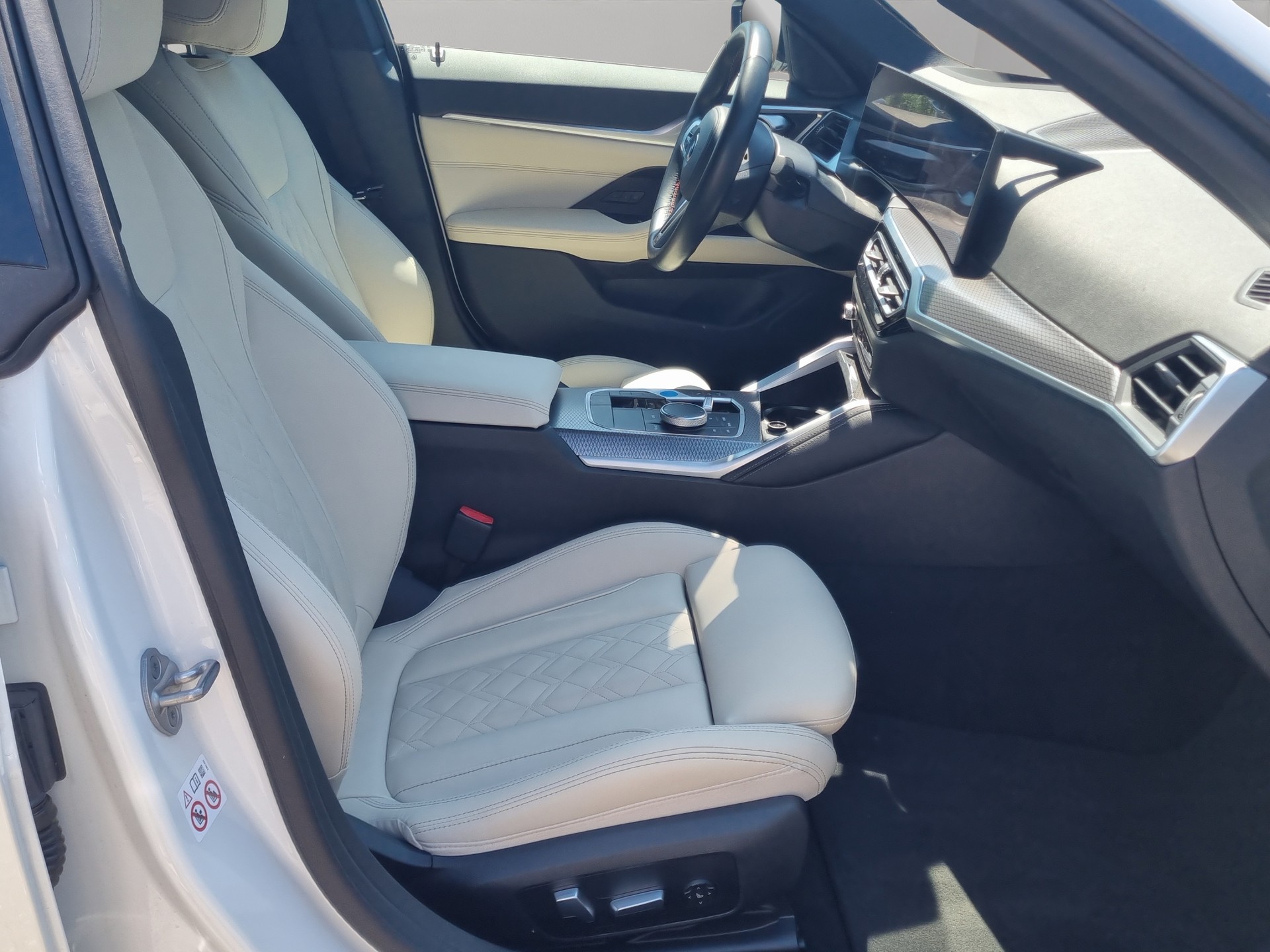 BMW i4 M50-image-21
