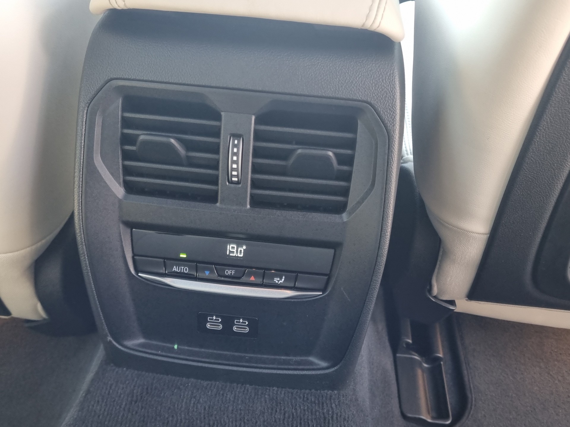 BMW i4 M50-image-23