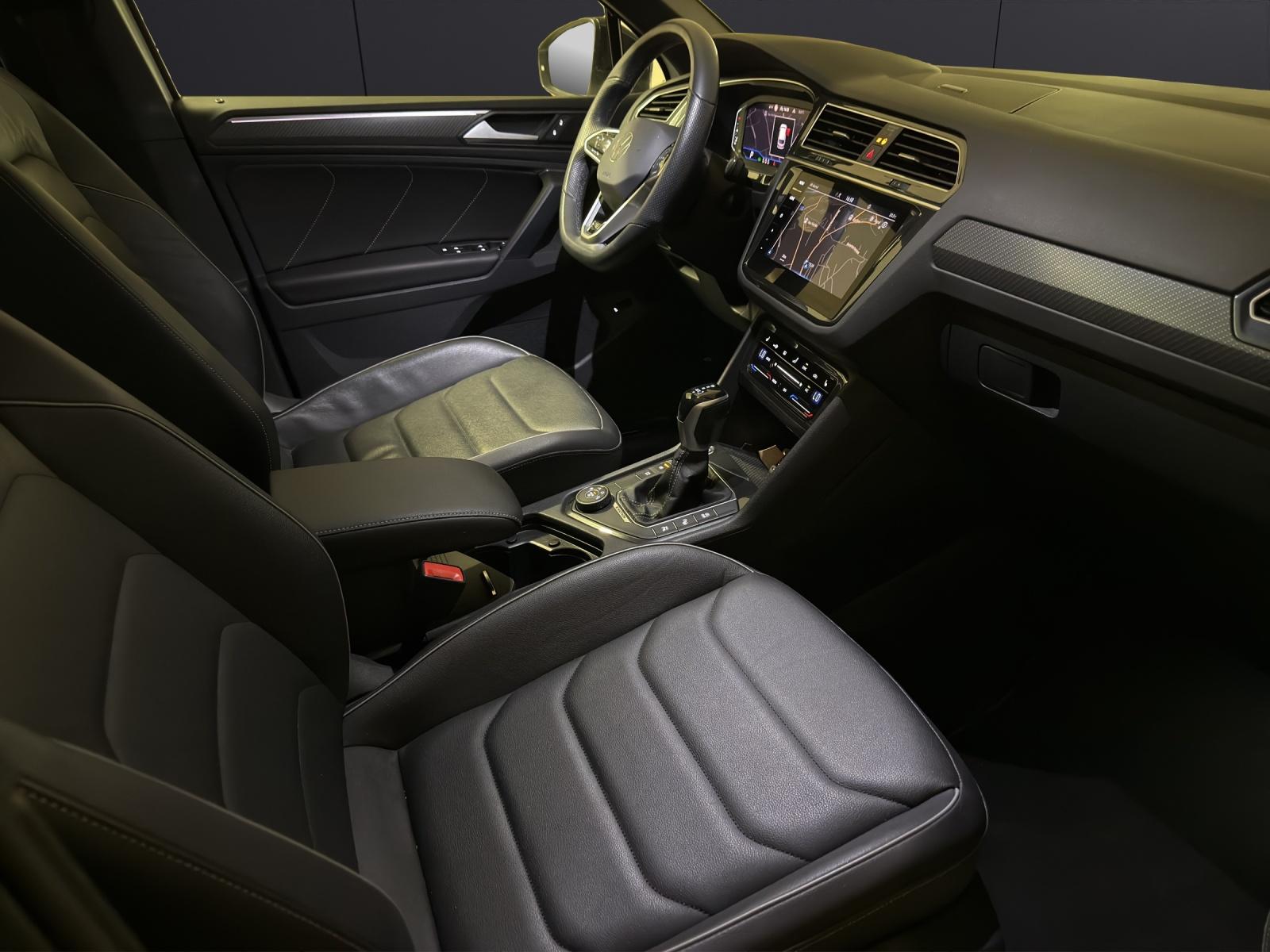 VW Tiguan 2.0 TSI R-Line DSG-image-18