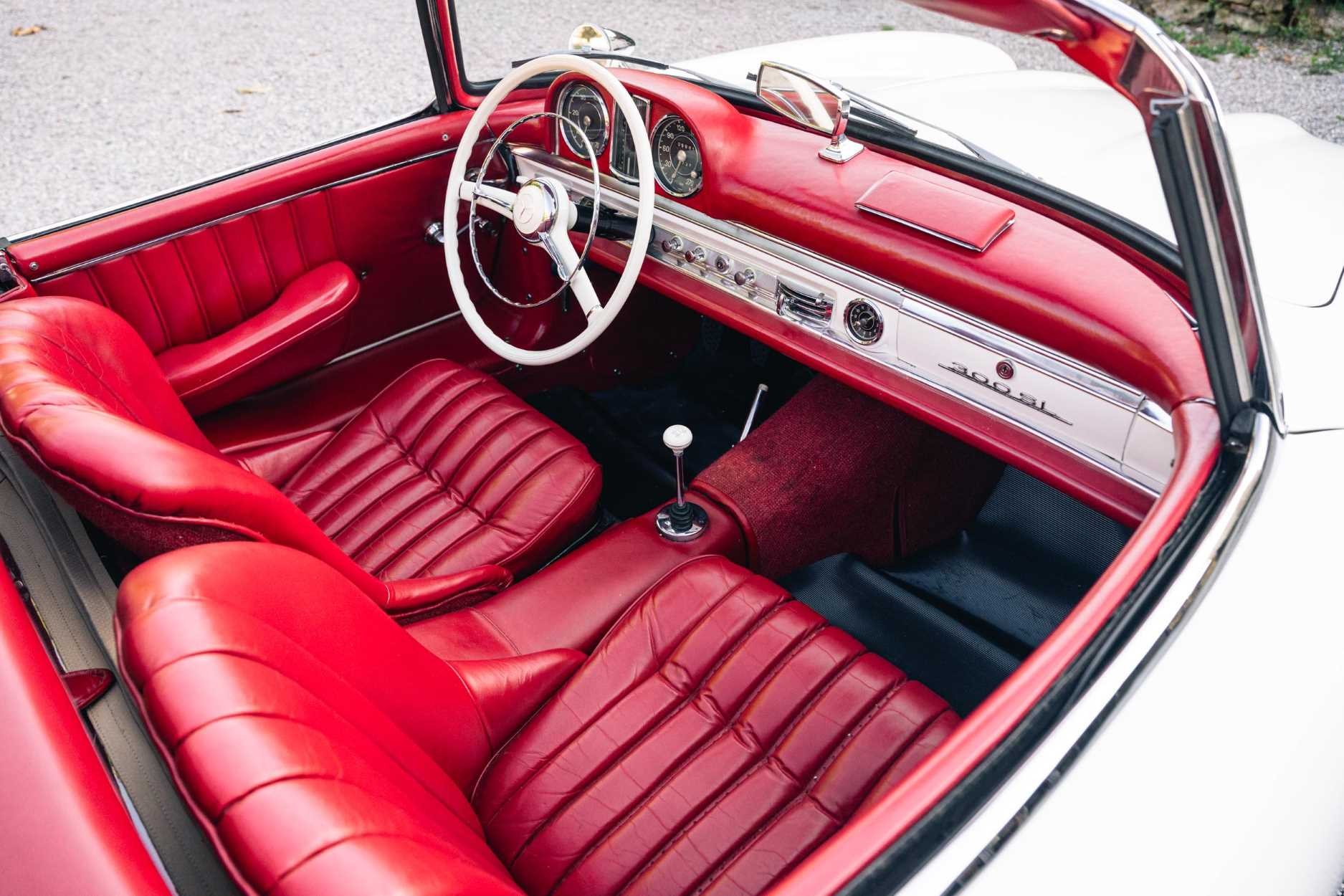 MERCEDES-BENZ 300 SL Roadster-image-6