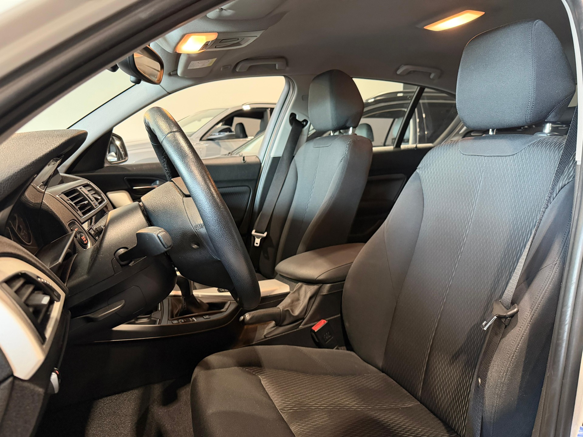 BMW 116i Business-image-10