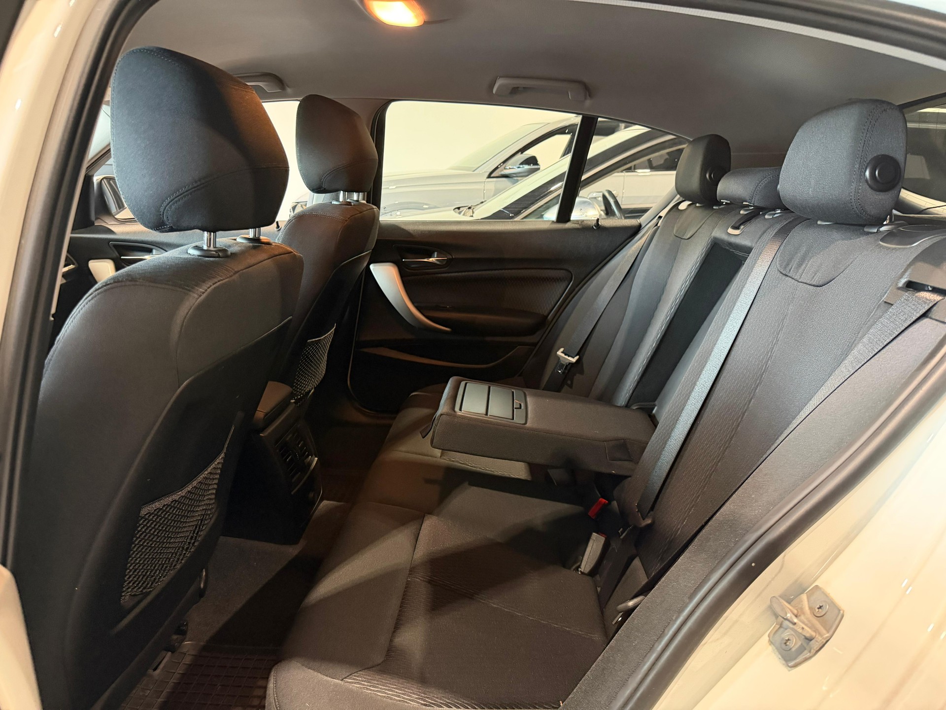 BMW 116i Business-image-11