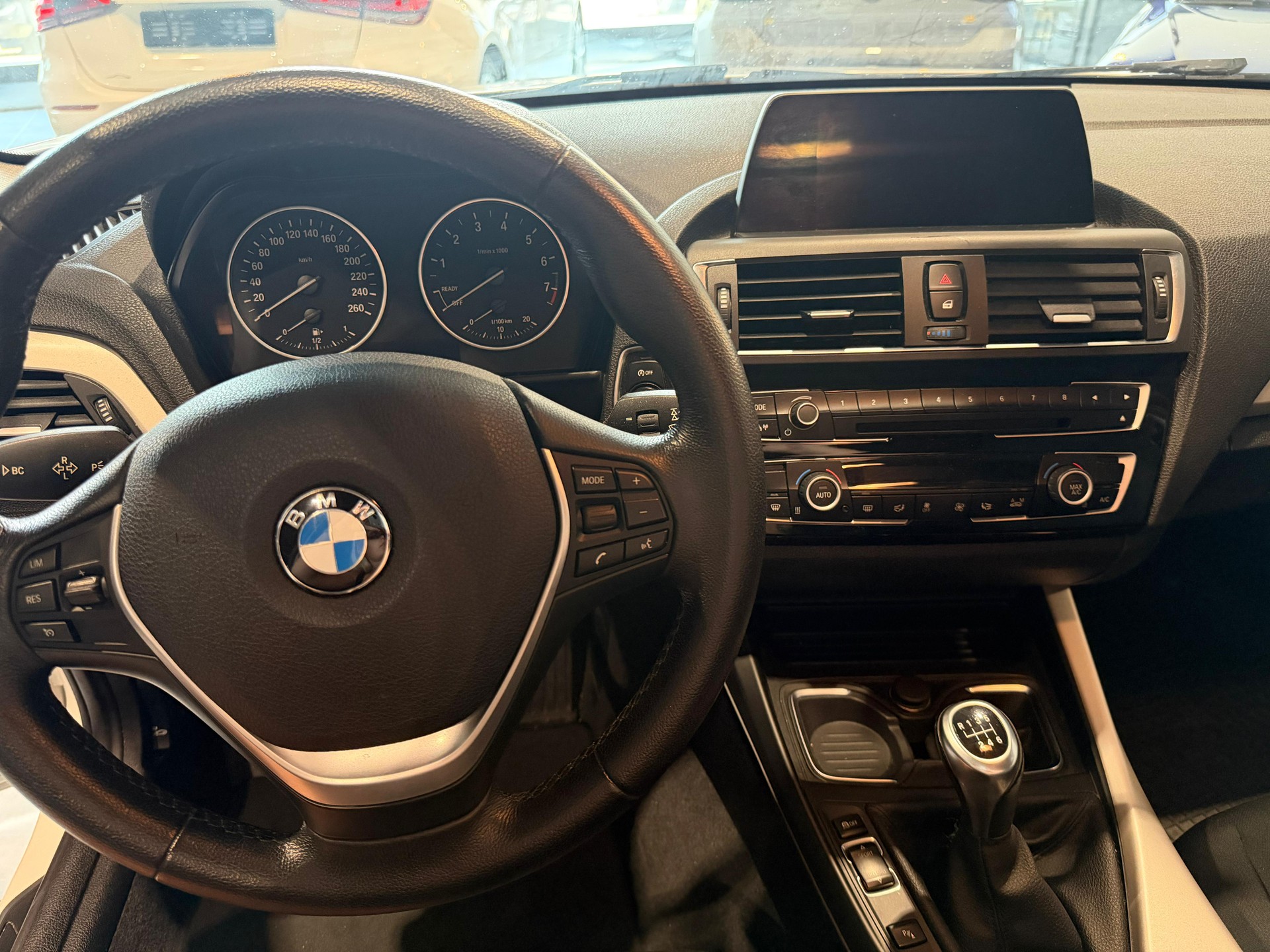 BMW 116i Business-image-7