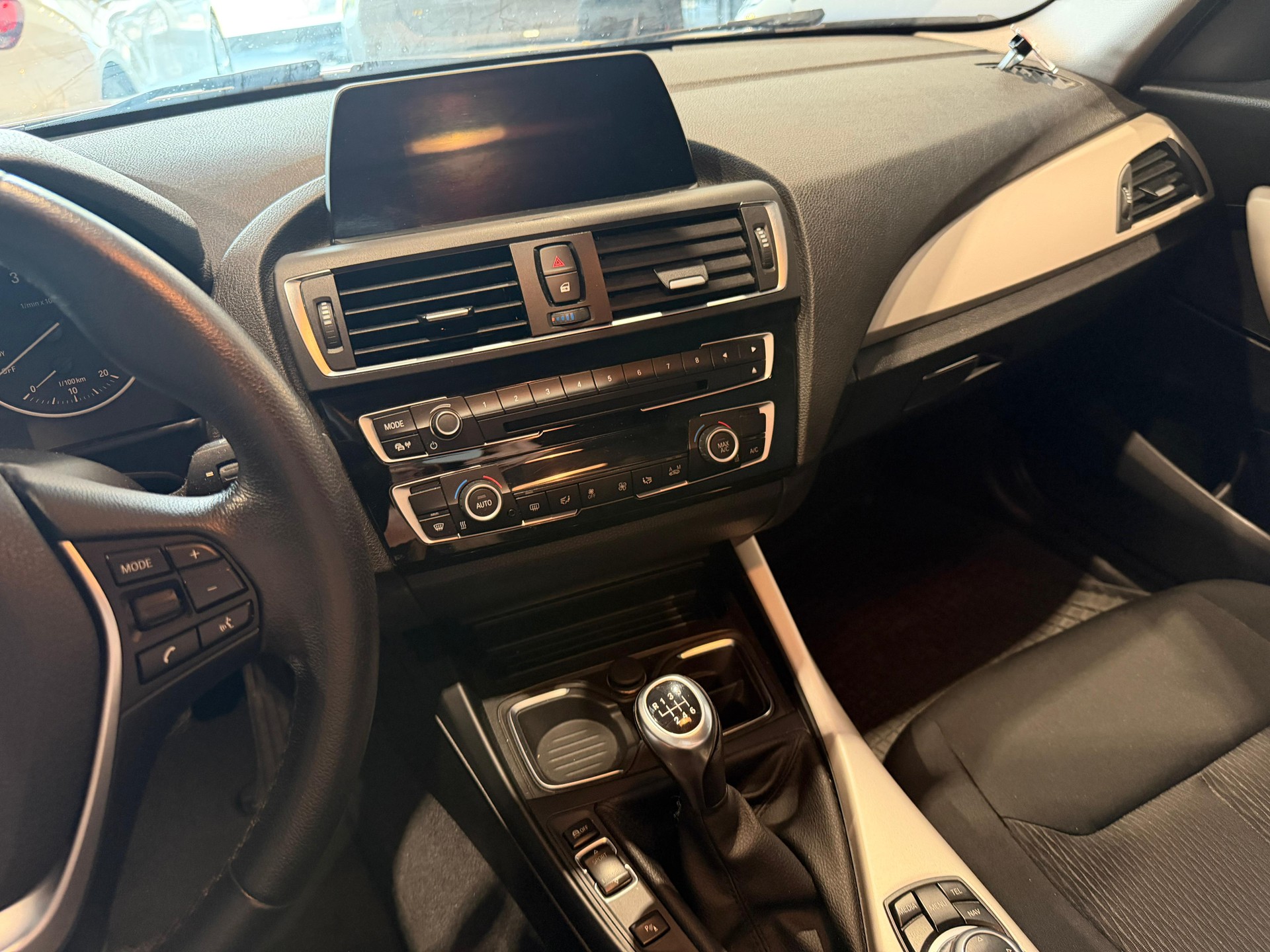 BMW 116i Business-image-9