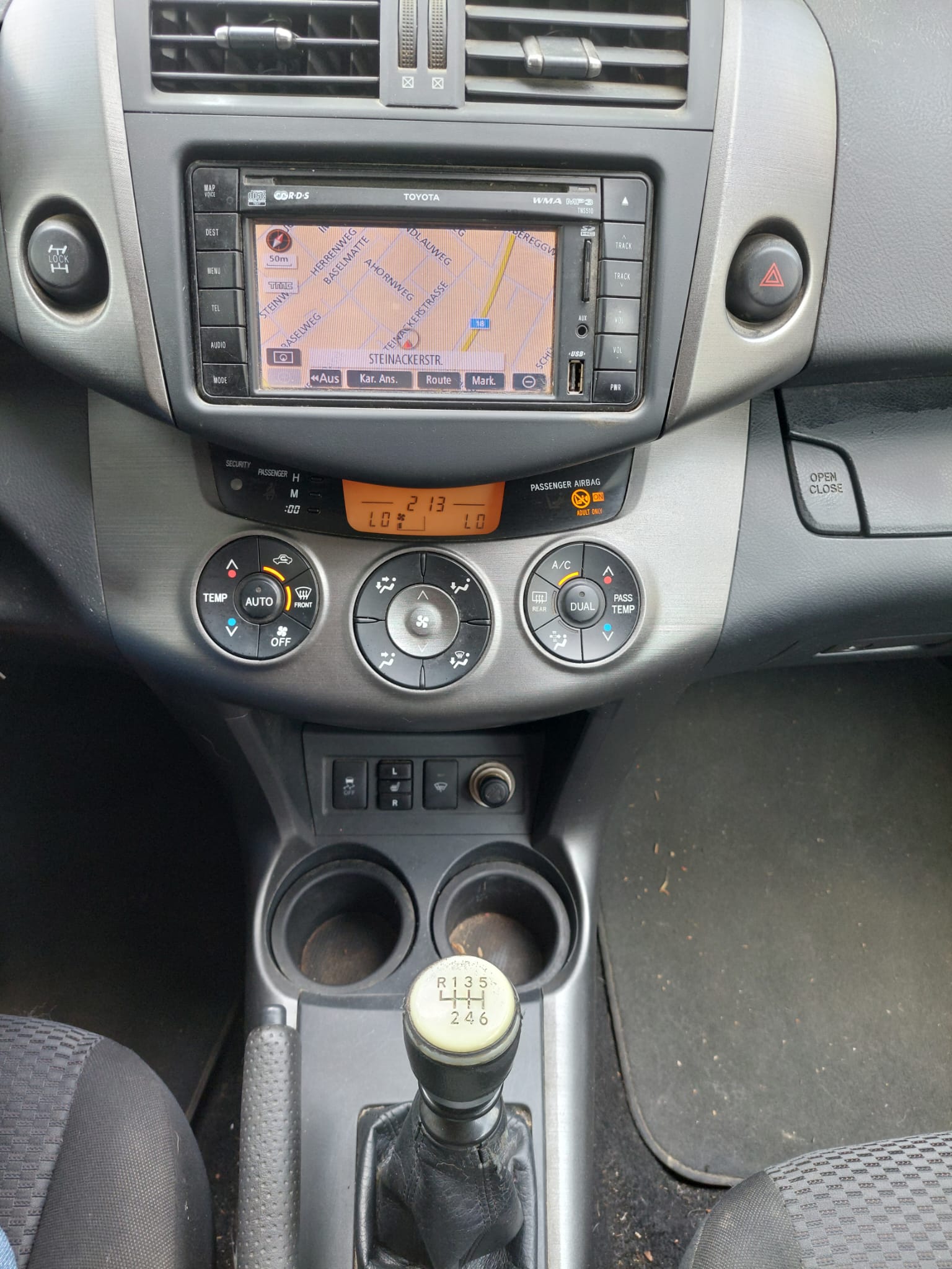 TOYOTA RAV-4 2.0 16V Linea Terra-image-8