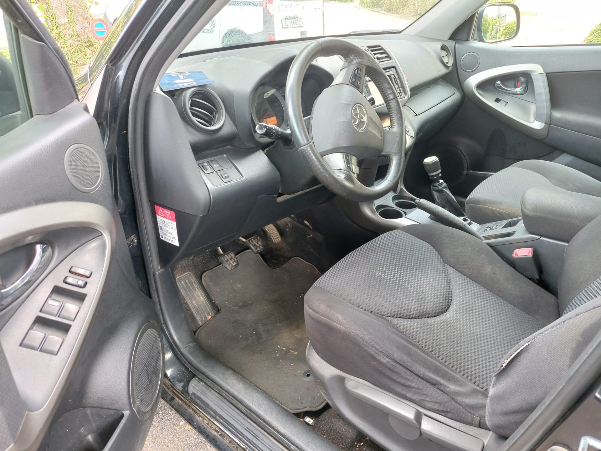 TOYOTA RAV-4 2.0 16V Linea Terra-image-7