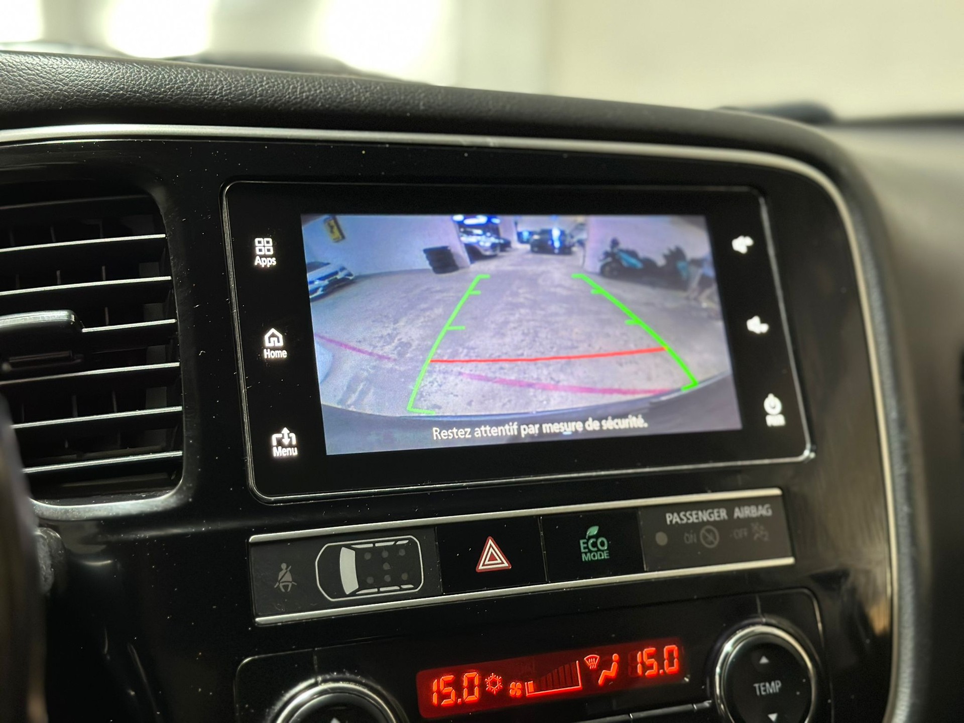 MITSUBISHI Outlander 2.4 PHEV Style 4WD Automatic-image-8