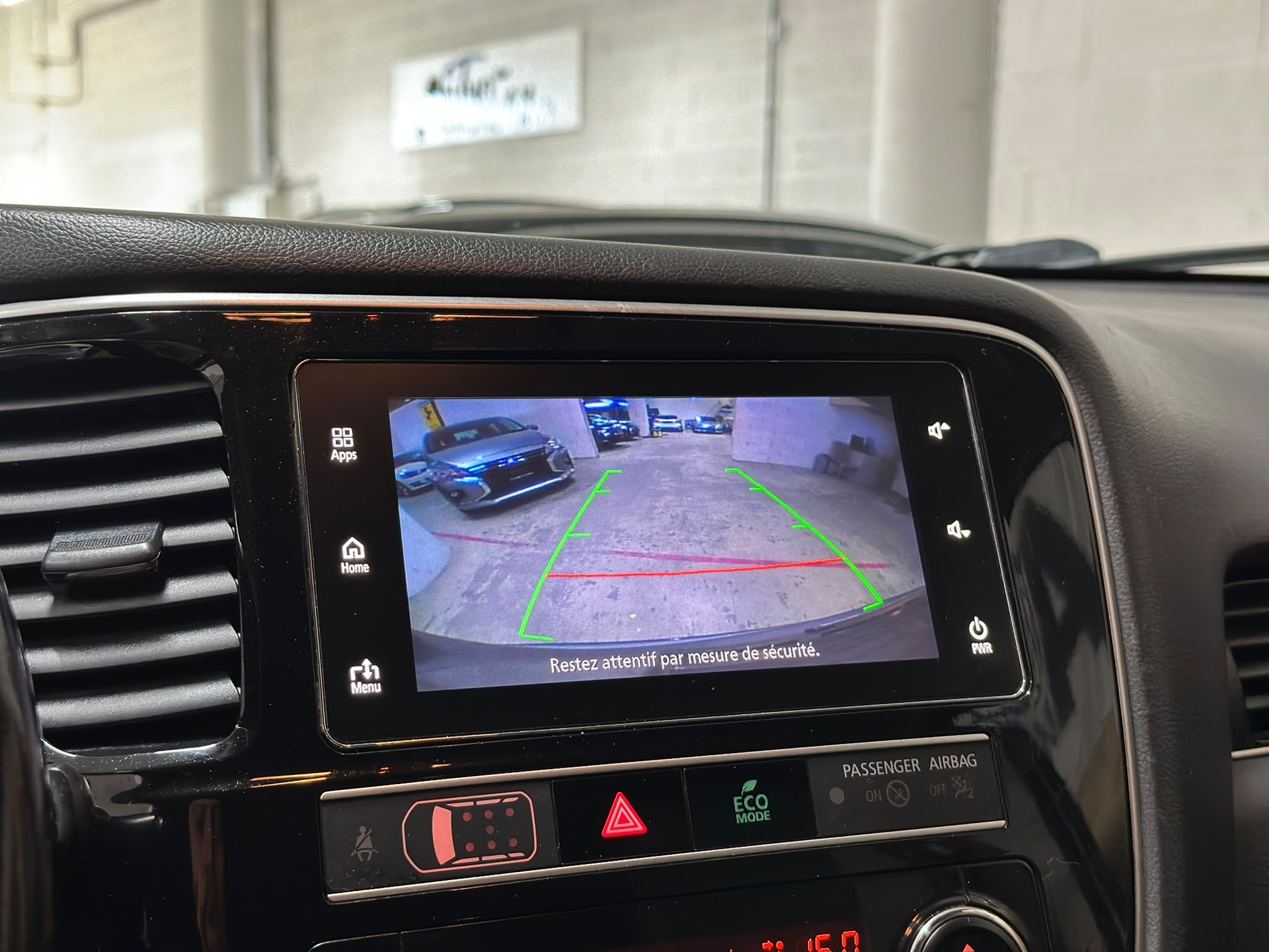 MITSUBISHI Outlander 2.4 PHEV Style 4WD Automatic-image-14