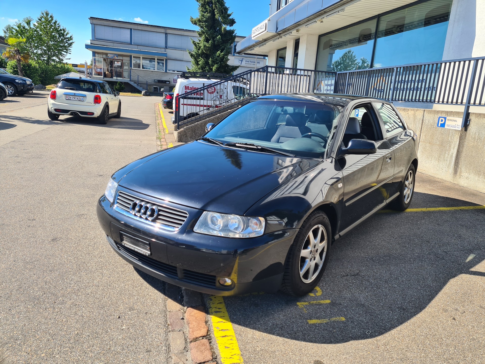 AUDI A3 1.8 T Attraction-image-1