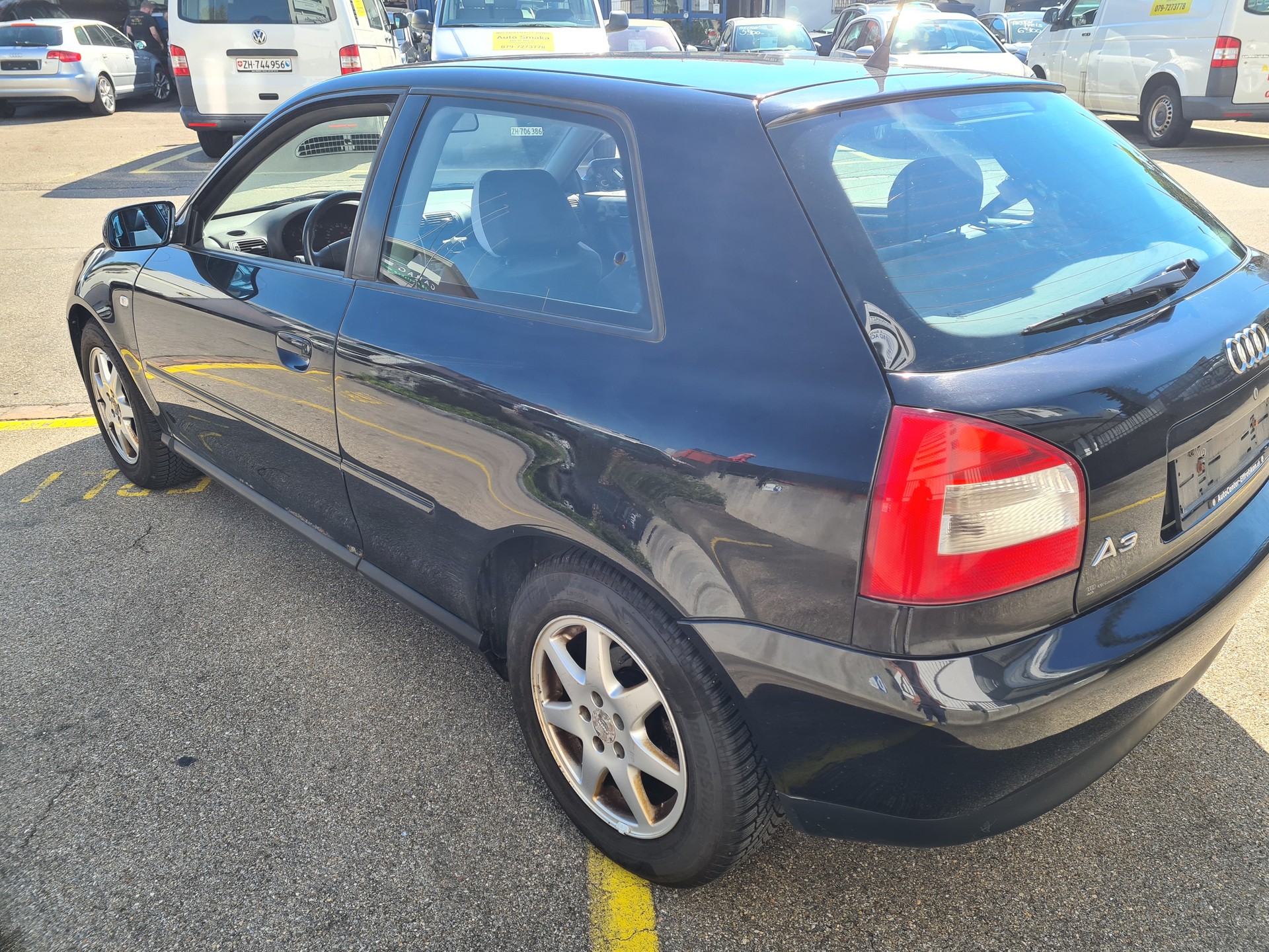 AUDI A3 1.8 T Attraction-image-2