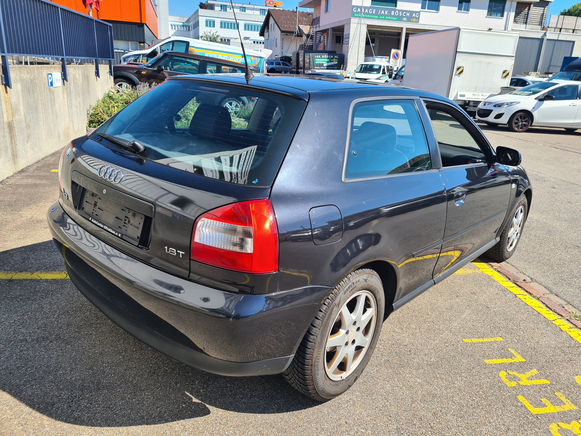 AUDI A3 1.8 T Attraction-image-3